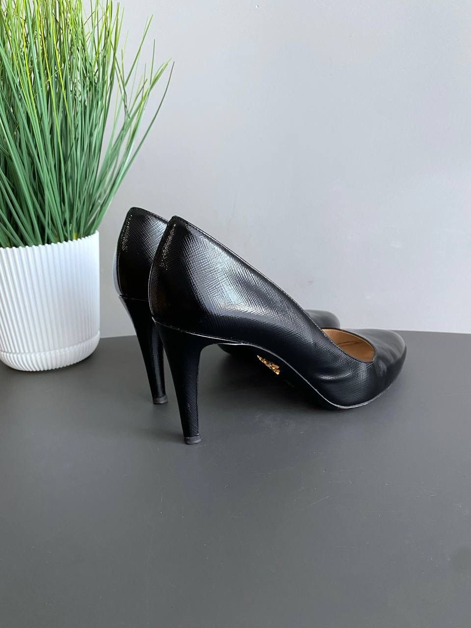 Prada Prada Milano Women’s Black Leather Patent Pumps Size EU 37,5 Size US 7.5 / IT 37.5 - 4 Thumbnail