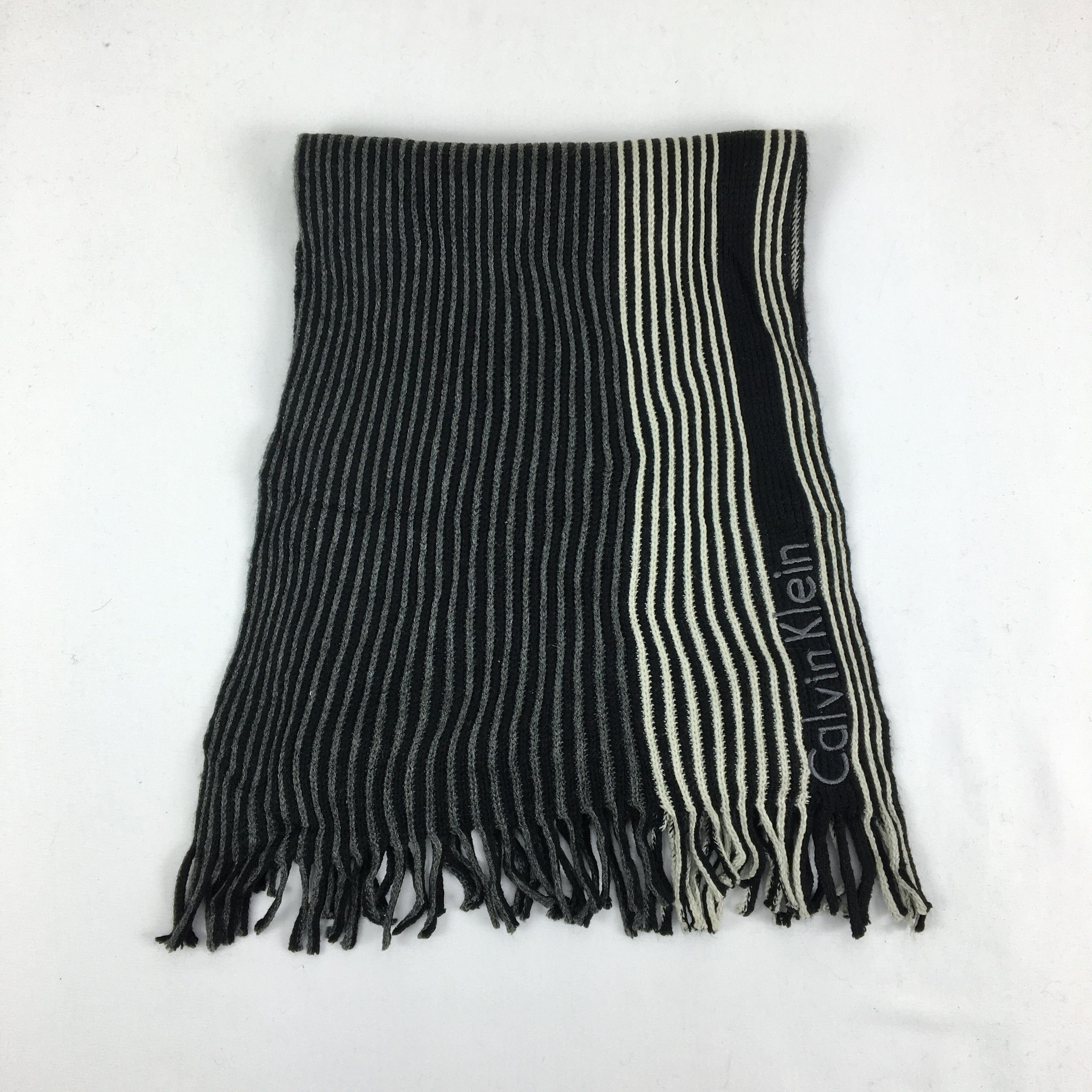 Calvin Klein Calvin Klein Scarf Muffler Wool Cashmere . Size ONE SIZE - 2 Thumbnail