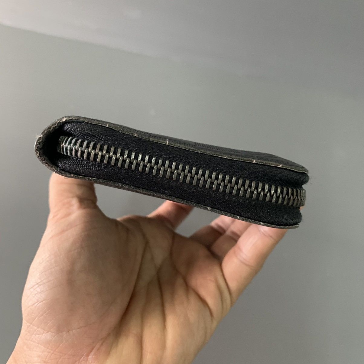 Louis Vuitton Louis Vuitton Leather Zipper Wallet Size ONE SIZE - 5 Thumbnail