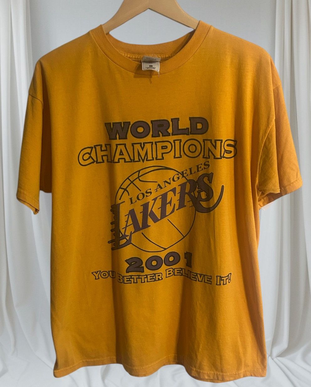 Fruit Of The Loom Vintage Los Angeles Lakers 2001 NBA Champions Shirt Size XL Size US XL / EU 56 / 4 - 1 Thumbnail
