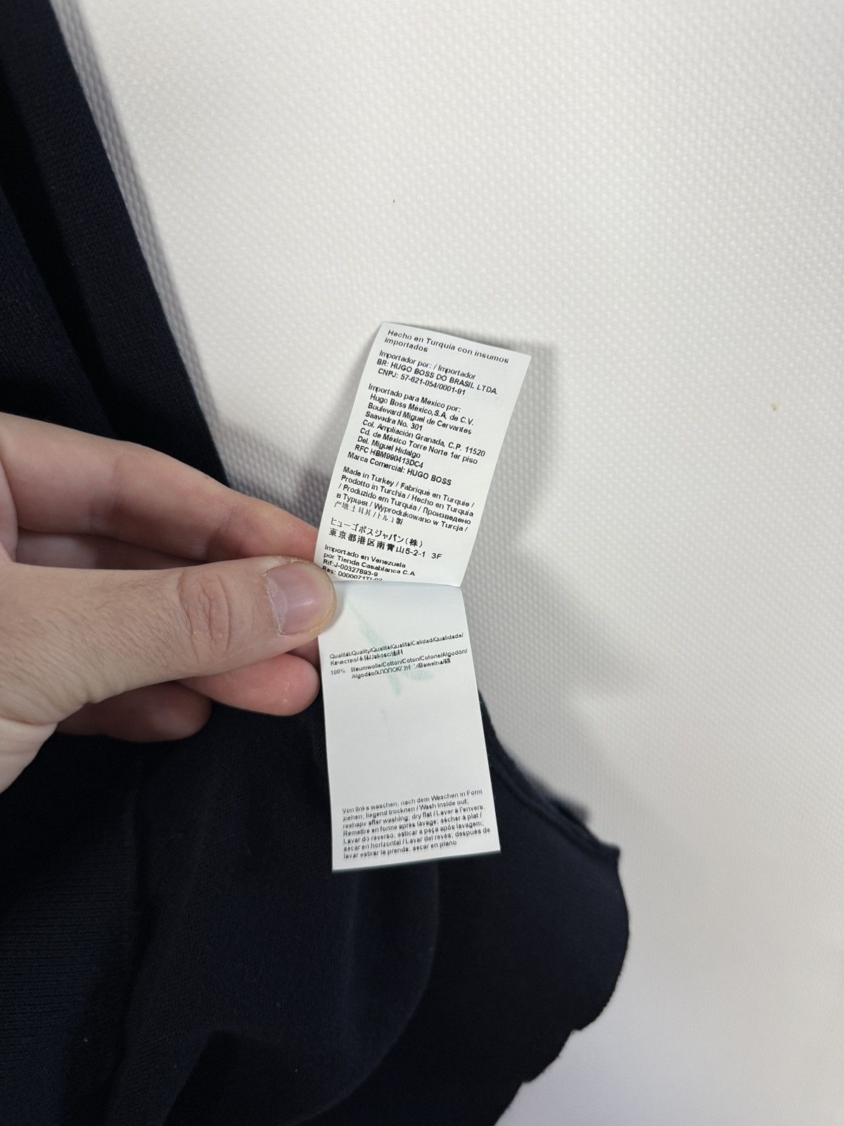 Hugo Boss BOSS Hugo Boss 1/4 Zip Sweater Finest Italian Yarn Size XXL Size US XXL / EU 58 / 5 - 11 Thumbnail