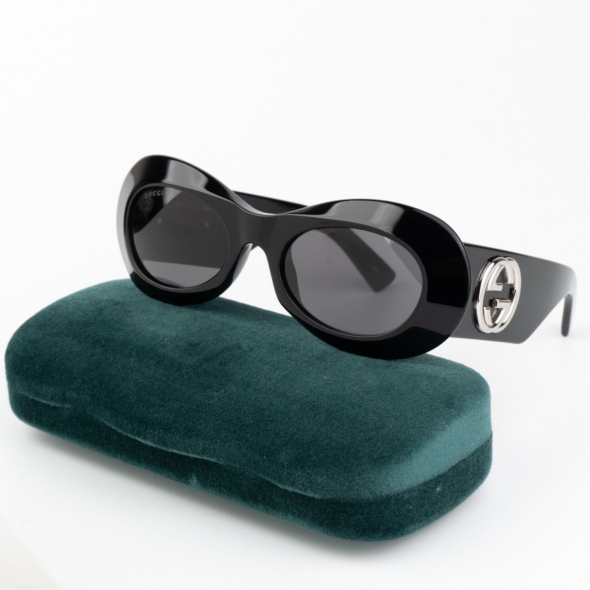 Gucci NEW Gucci GG1696S 001 Women Oval Sunglasses GG 1696S Size ONE SIZE - 1 Thumbnail