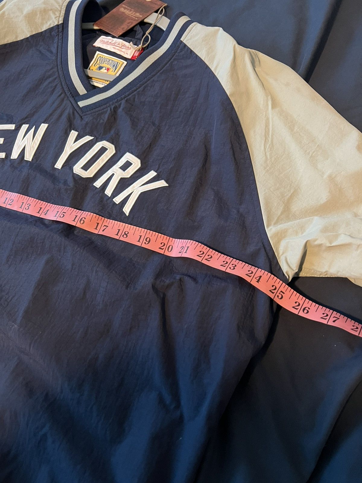Mitchell & Ness Mitchell and Ness New York Yankees Pullover Cooperstown Col. Size US L / EU 52-54 / 3 - 8 Thumbnail