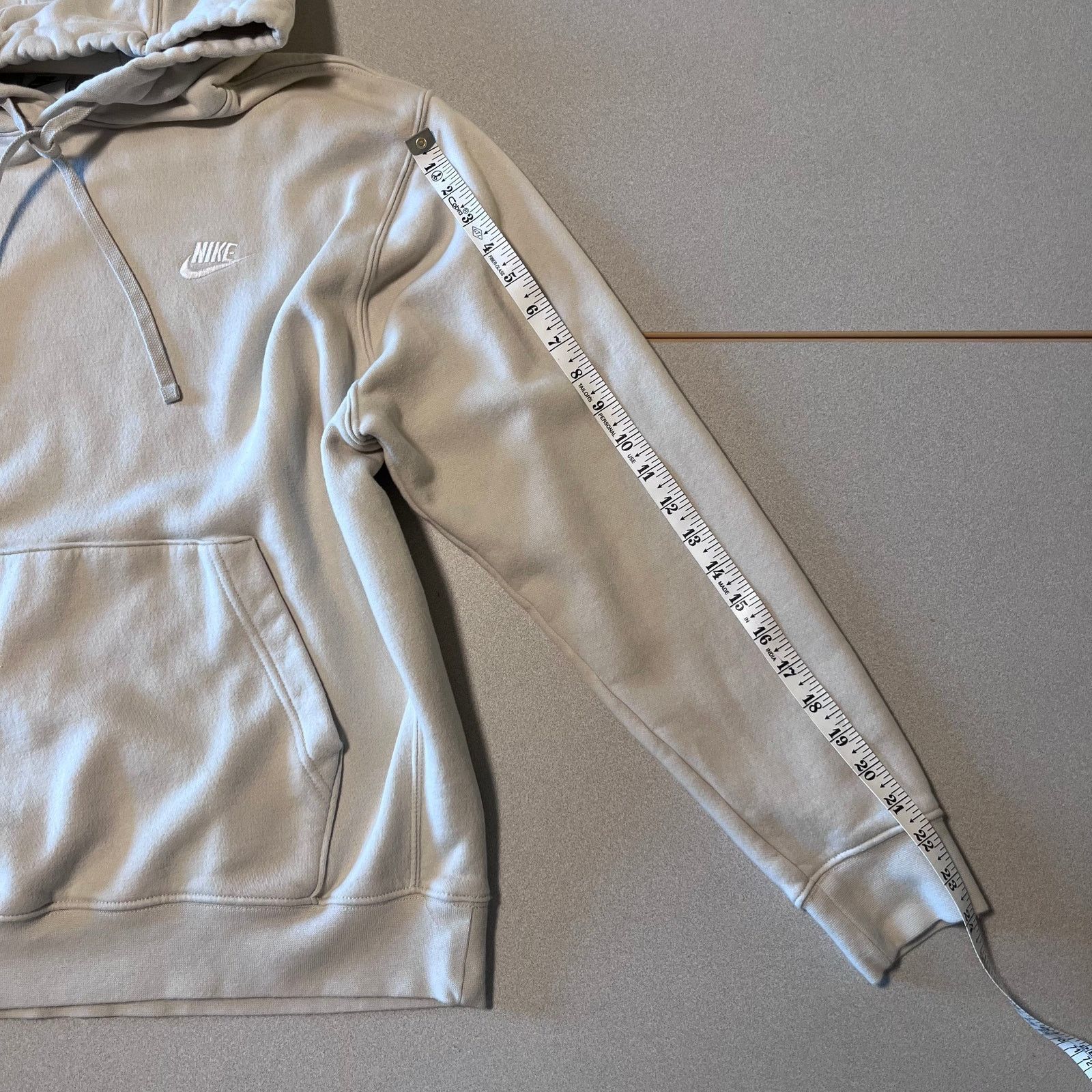 Nike Nike Club Fleece Hoodie – XL – Pale Grey Pullover Sweatshirt Size US XL / EU 56 / 4 - 5 Thumbnail