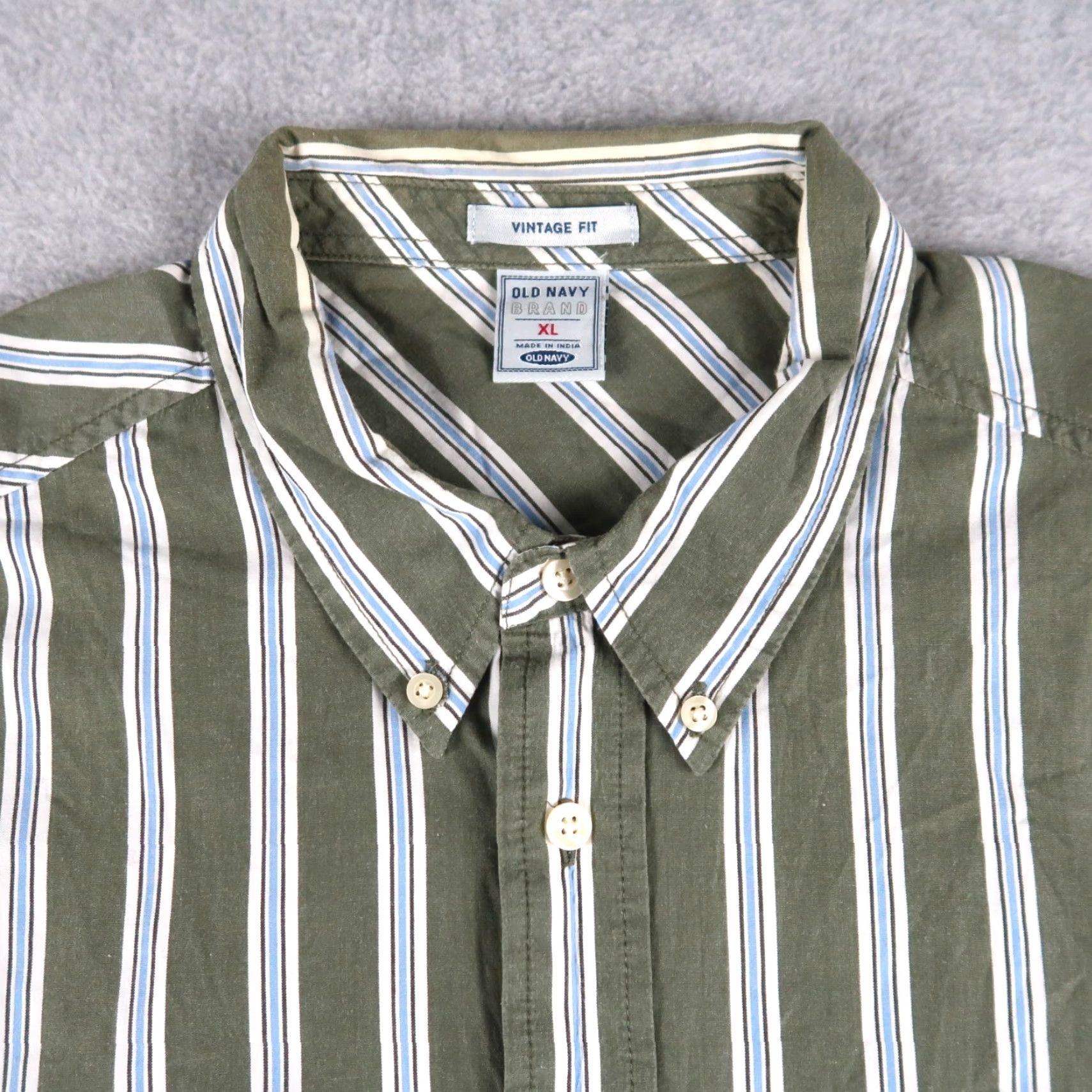 Old Navy VINTAGE Old Navy Shirt Mens XL Olive Green Button-Down Long Sleeve Regular Fit Collared Casual Shirt Size US XL / EU 56 / 4 - 3 Thumbnail