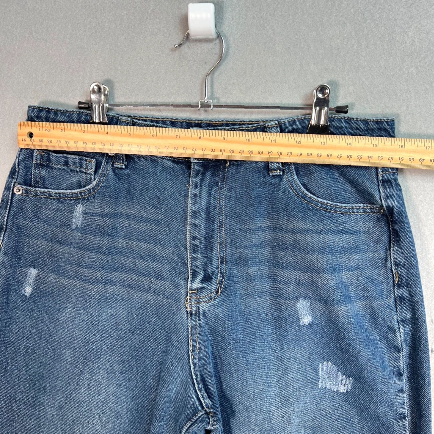 Vintage BP Womens Distressed Jeans Denim Straight Leg 31 Blue Mid-Rise Size 24" / US 00 / IT 34 - 6 Thumbnail