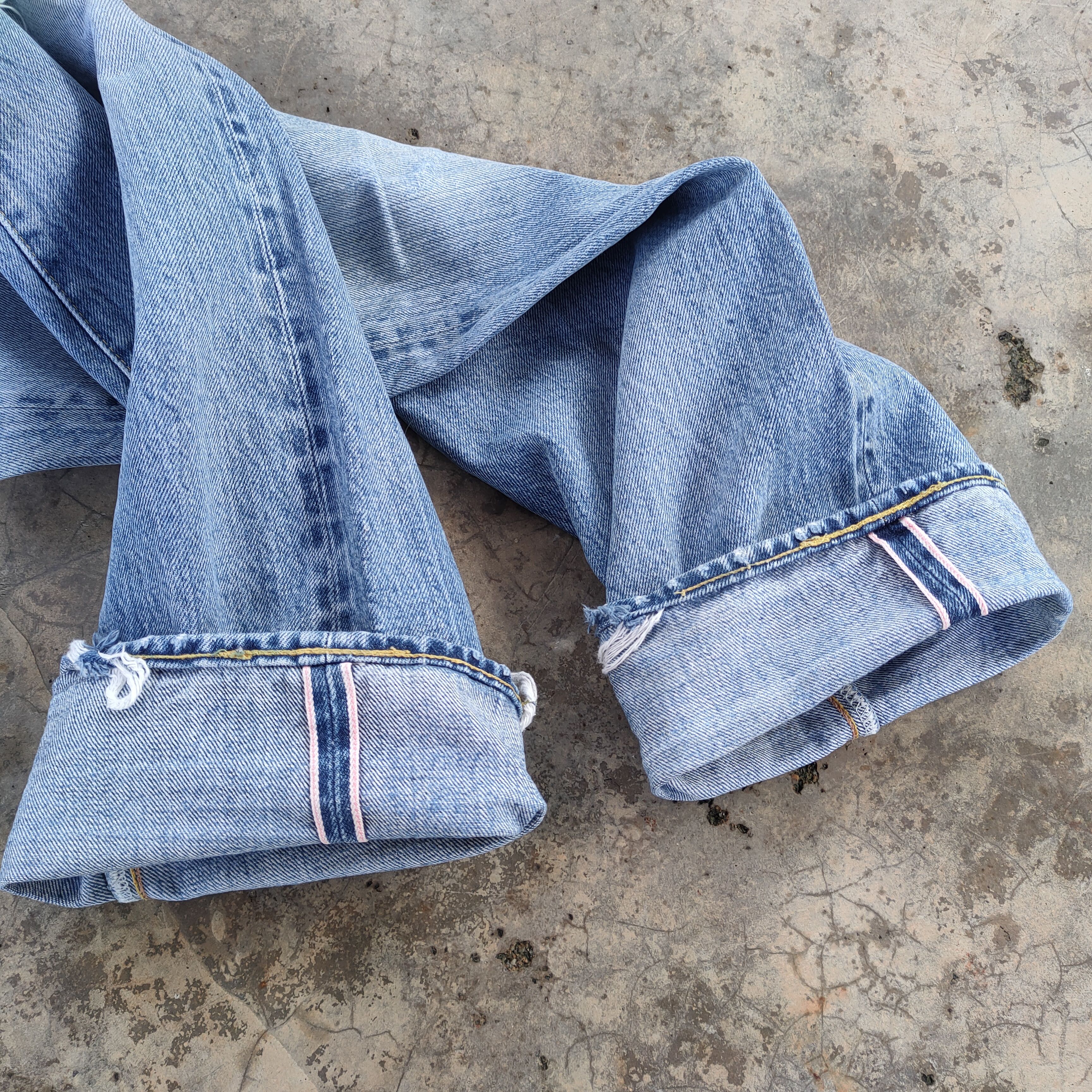 Levi's Vintage Clothing VINTAGE LEVI'S 501 BIG E SELVAGE DISTRESSED JEANS PANTS Size US 28 / EU 44 - 17 Thumbnail