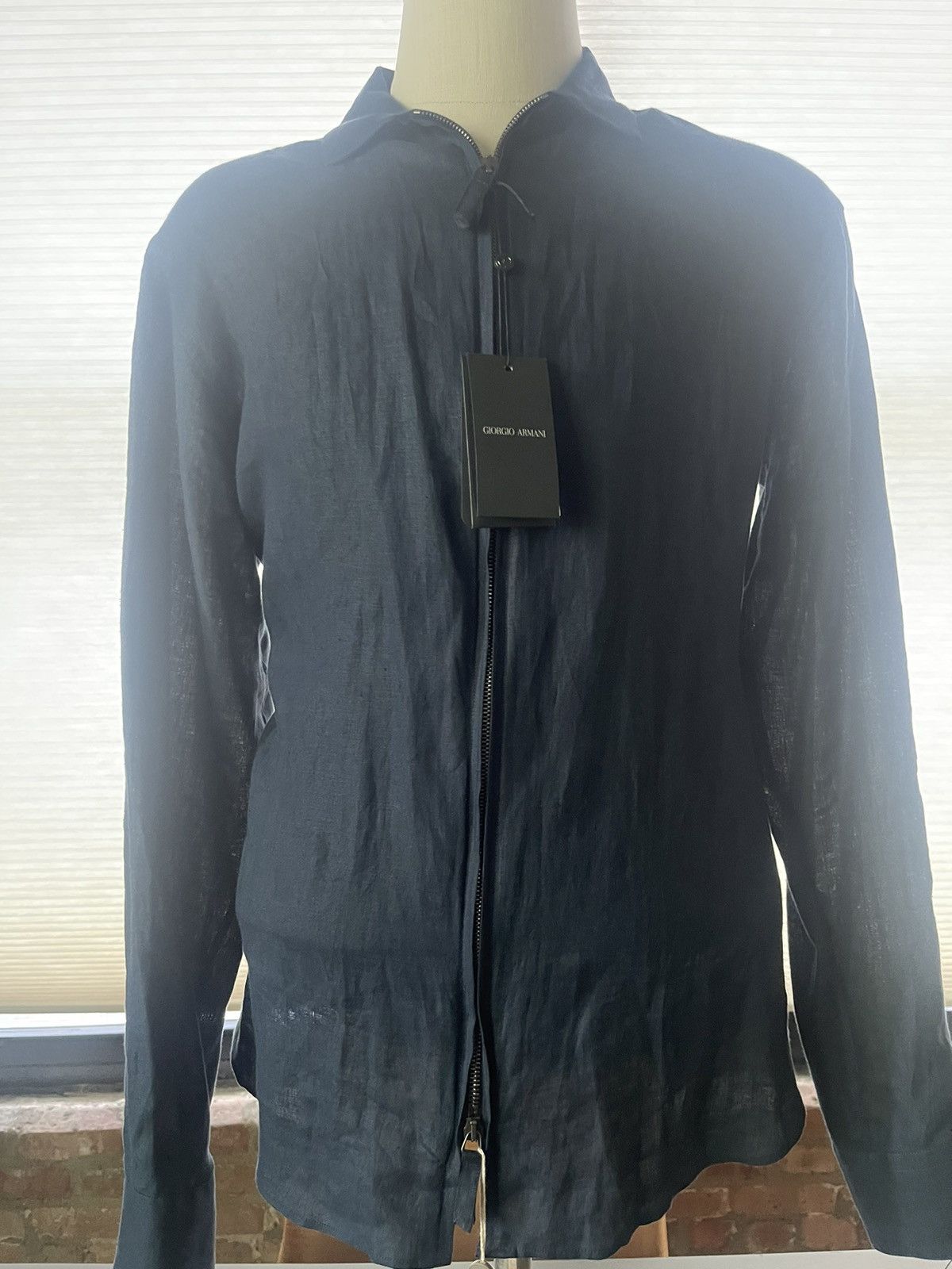 Giorgio Armani GIORGIO ARMANI ZIP SPORT SHIRT 41/16 (REG FIT) LINEN, NWT Size US L / EU 52-54 / 3 - 12 Thumbnail
