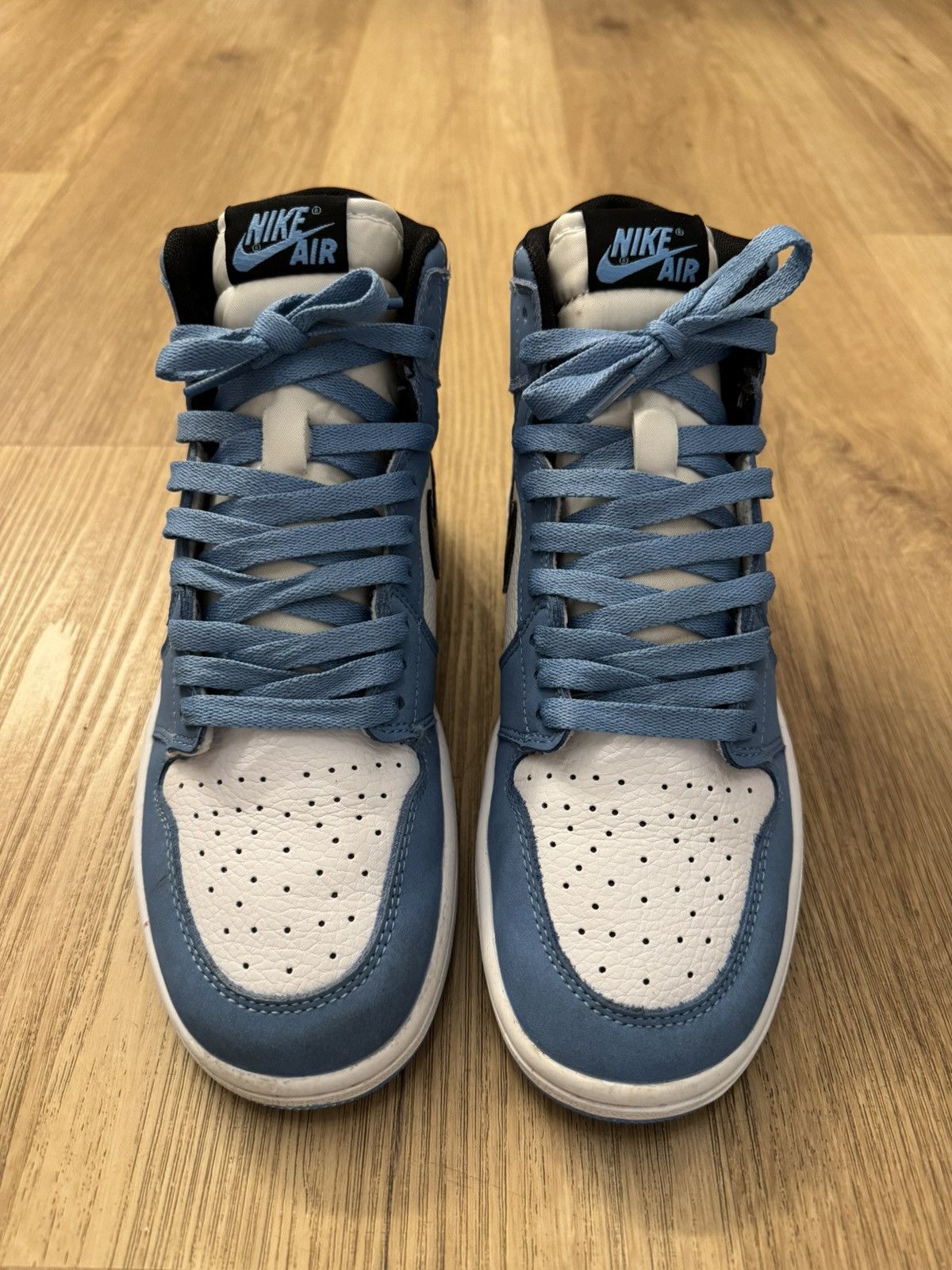 Jordan Brand Nike Air Jordan 1 High Retro UNC University Blue 39 sneakers Size US 8 / IT 38 - 5 Thumbnail