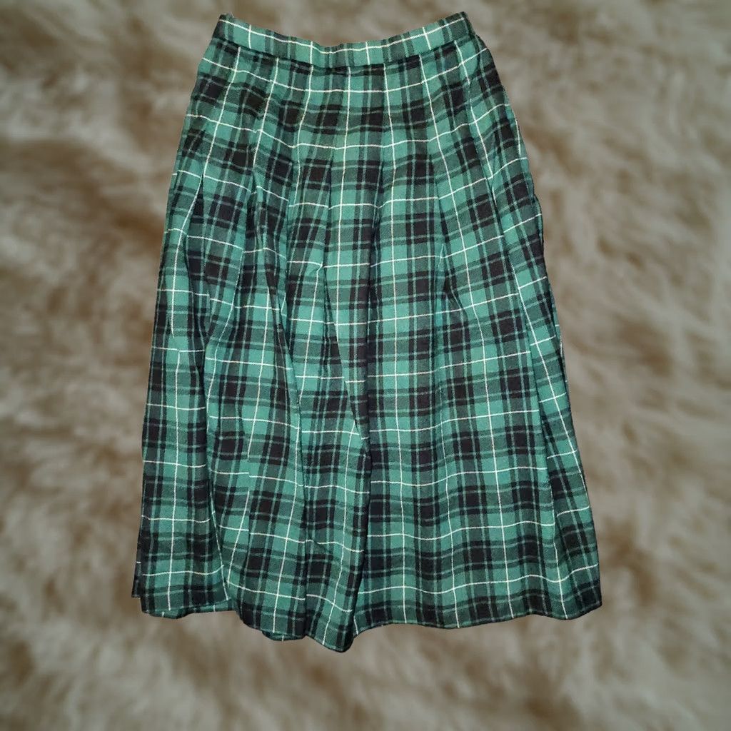 Pendleton Pendleton Wool Maxi Skirt Women's 8 Green Plaid Pleated Button Zip USA Vintage 80s Preppy Womens Fashion Size 30" / US 8 / IT 44 - 1 Thumbnail