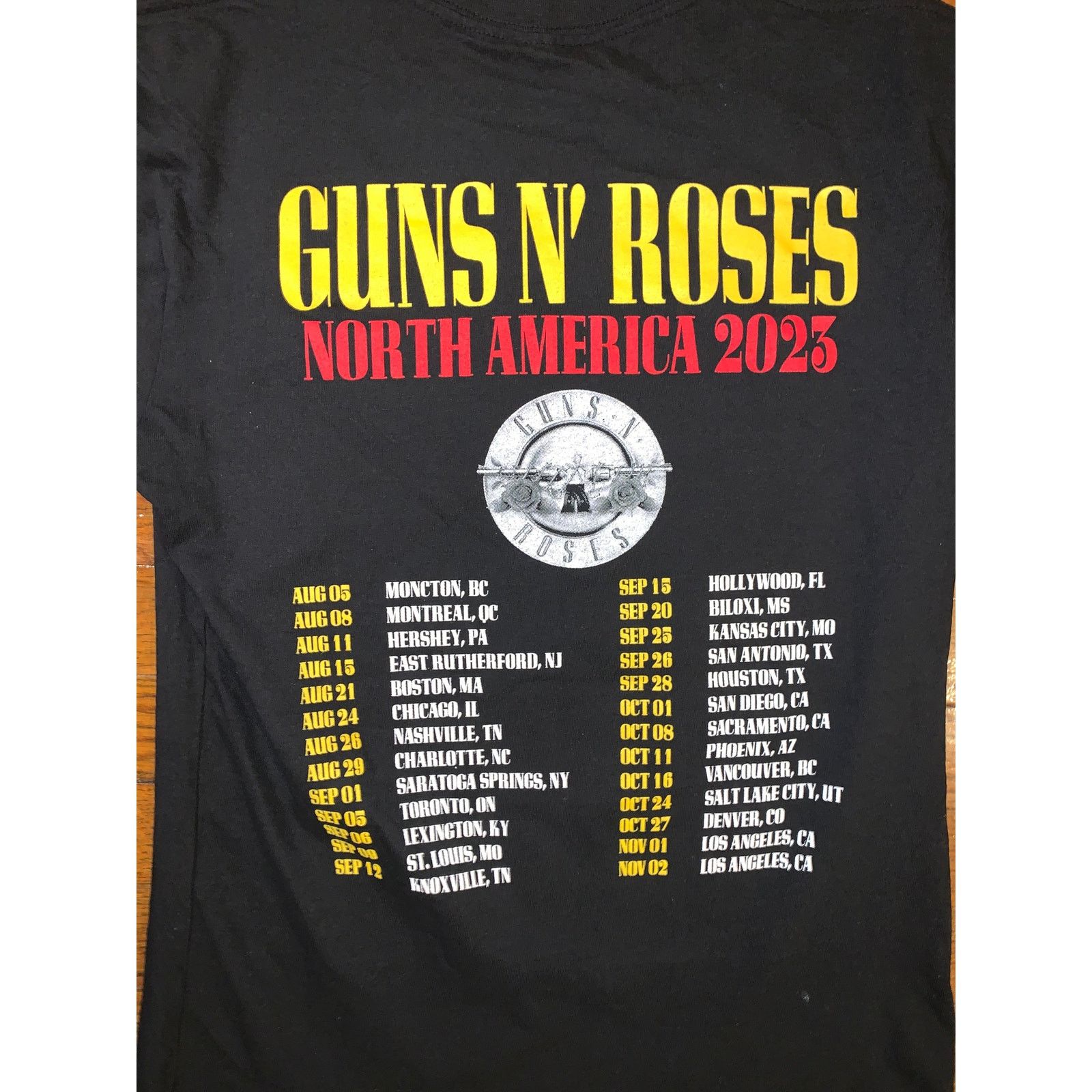 Band Tees Guns N Roses Tour T Shirt Small Black North America 2023 Size US S / EU 44-46 / 1 - 2 Thumbnail