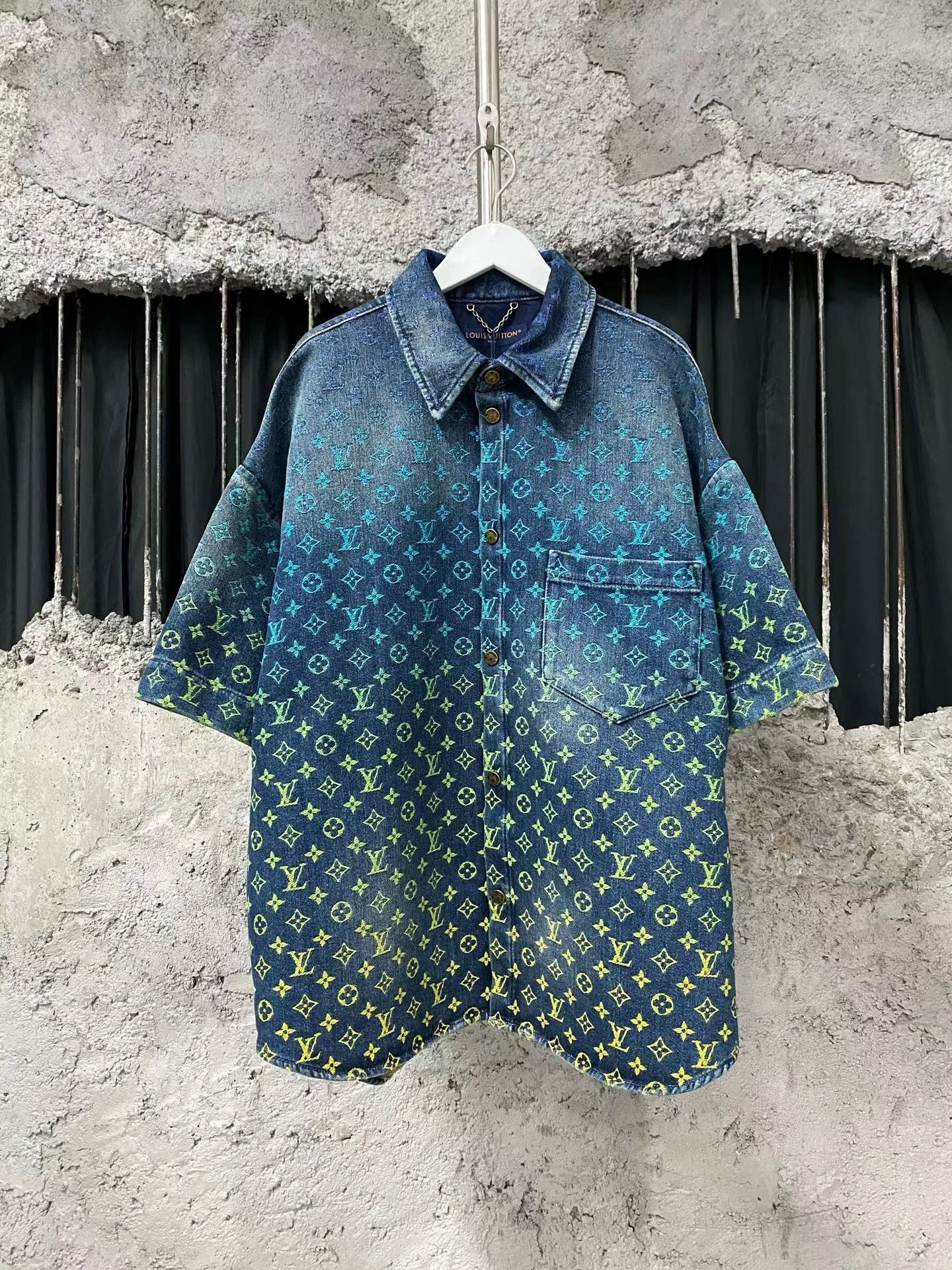 Louis Vuitton Louis Vuitton Denim Short-Sleeved Jacket Size US M / EU 48-50 / 2 - 1 Thumbnail