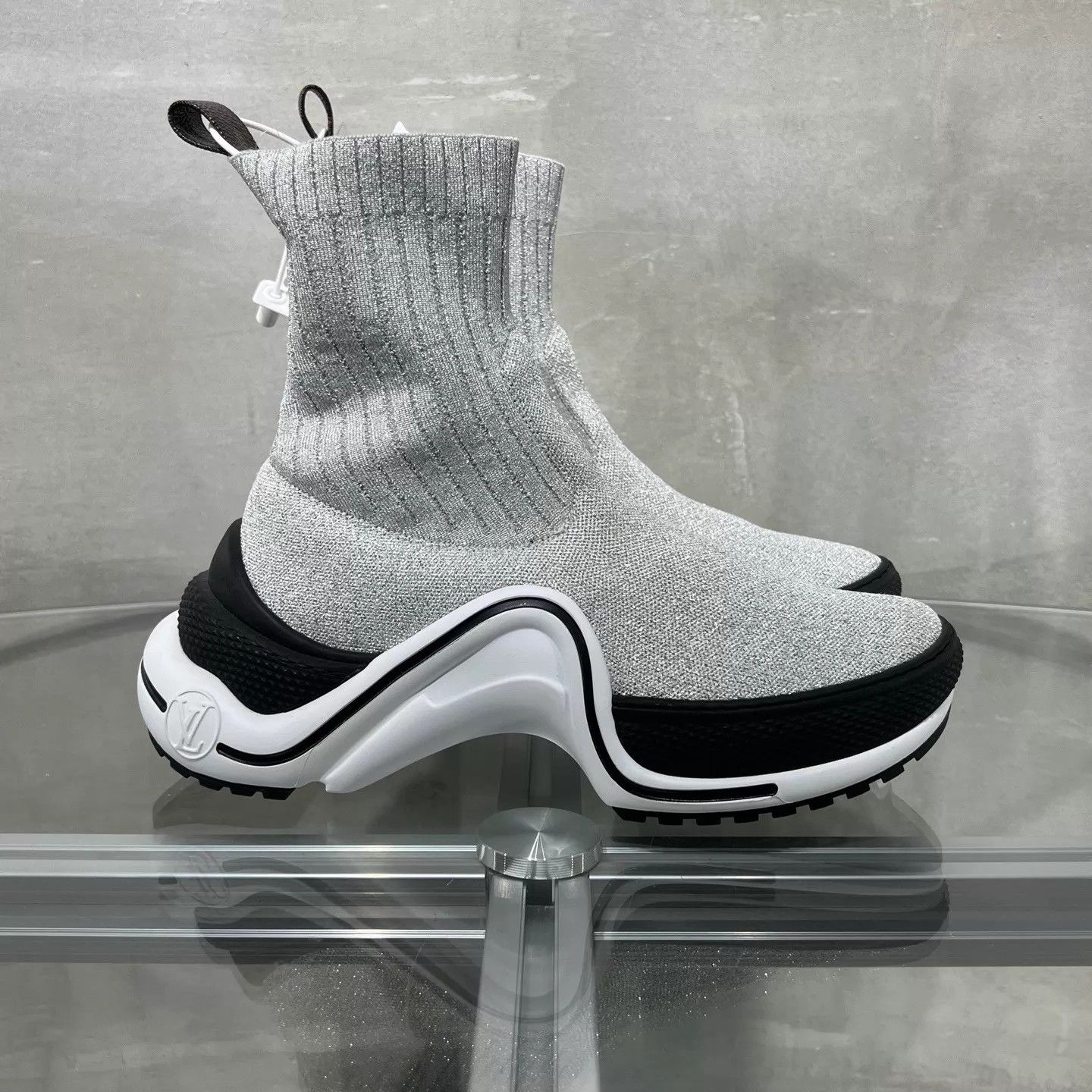 Louis Vuitton LV Archlight Wht Gry High-Top Sock Sneaker UK2/36 Size US 4.5 / IT 34.5 - 4 Thumbnail