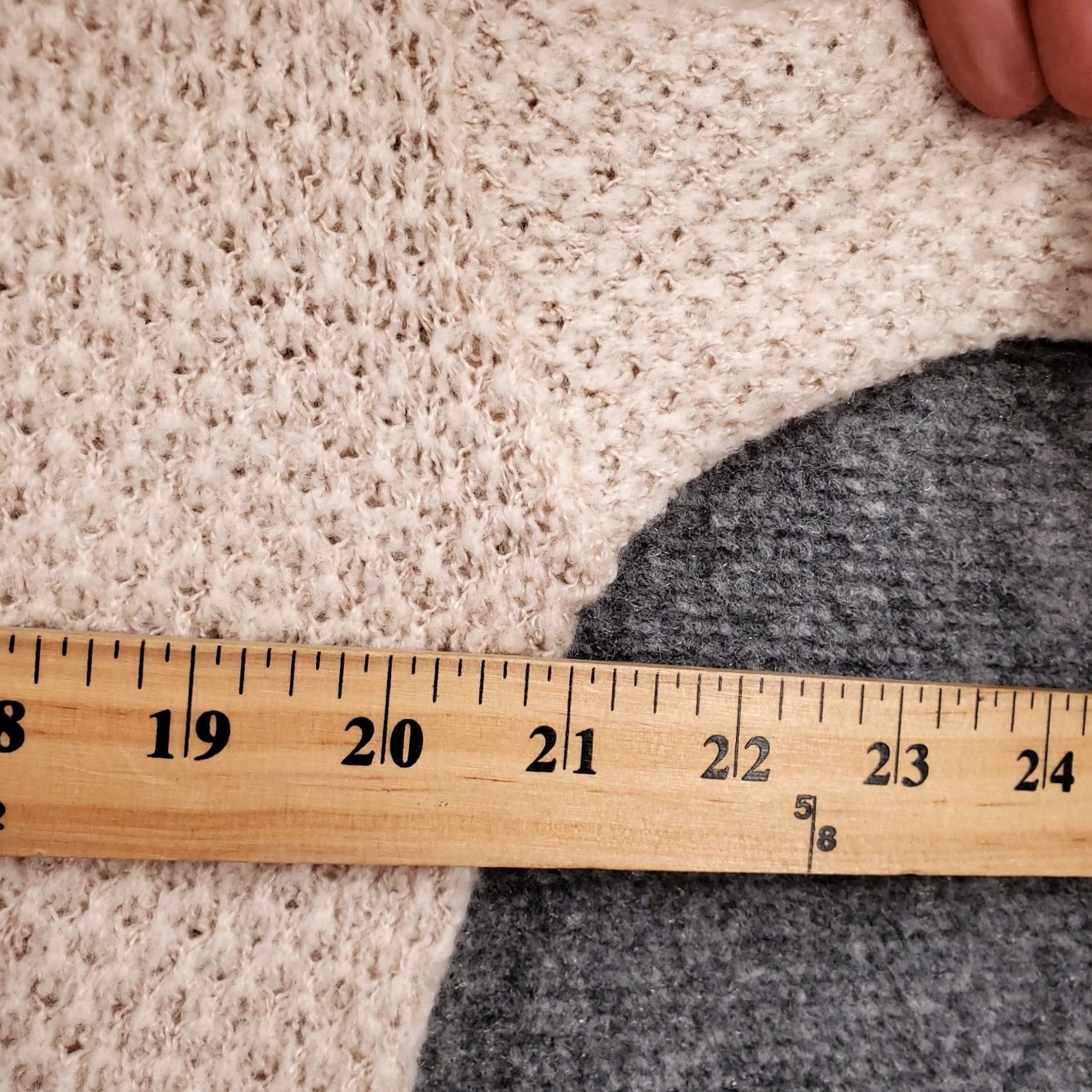 Uniqlo Uniqlo Sweater Womens L Beige Wool Blend Pullover Round Neck Long Sleeve Knit Modern Classic Adult Regular Fit Clothing Size L / US 10 / IT 46 - 5 Thumbnail