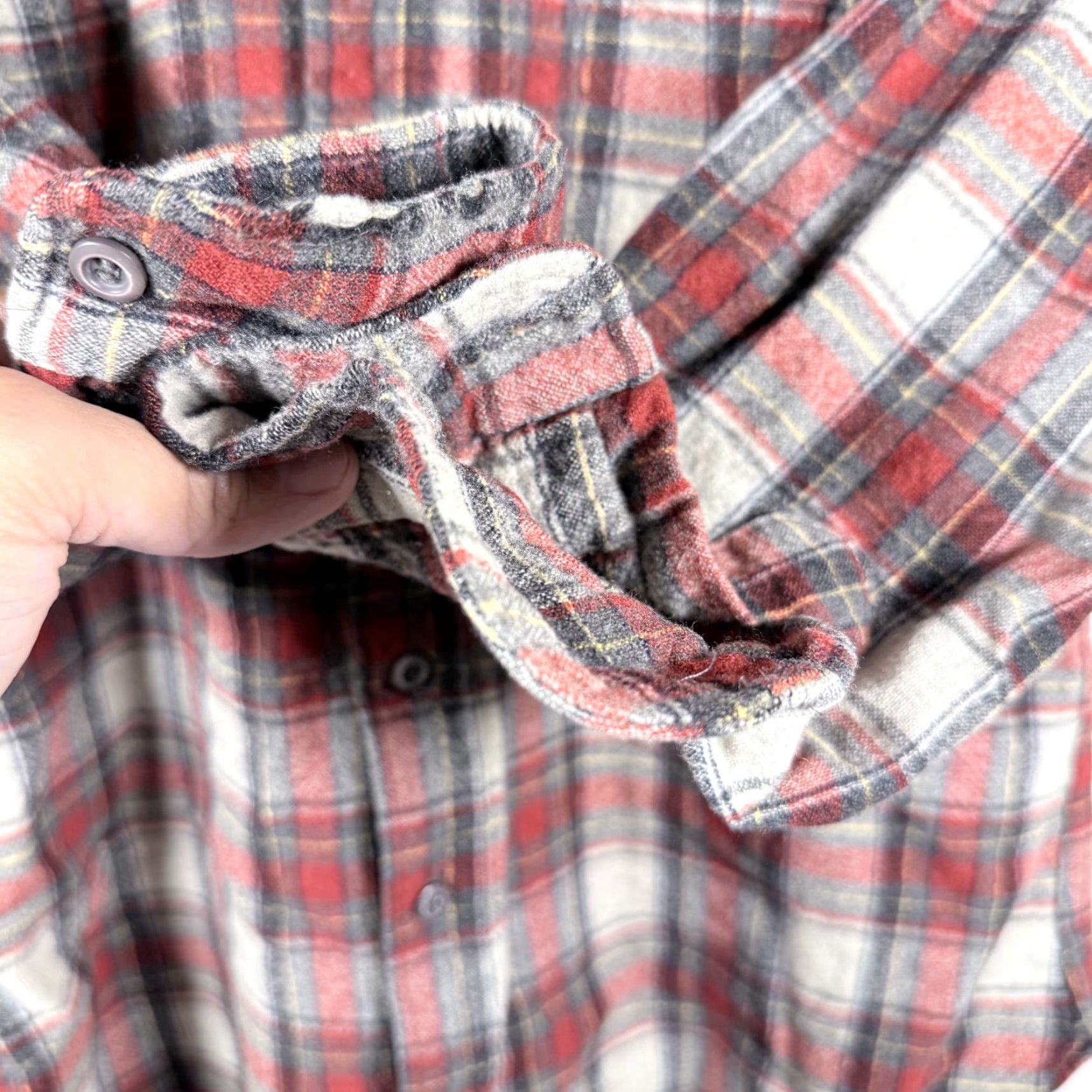 Pendleton VINTAGE Pendleton Shirt Red/White Wool USA Made - Large Mens Long Sleeve Button-Up Plaid Field Board Shirt Size US L / EU 52-54 / 3 - 5 Thumbnail