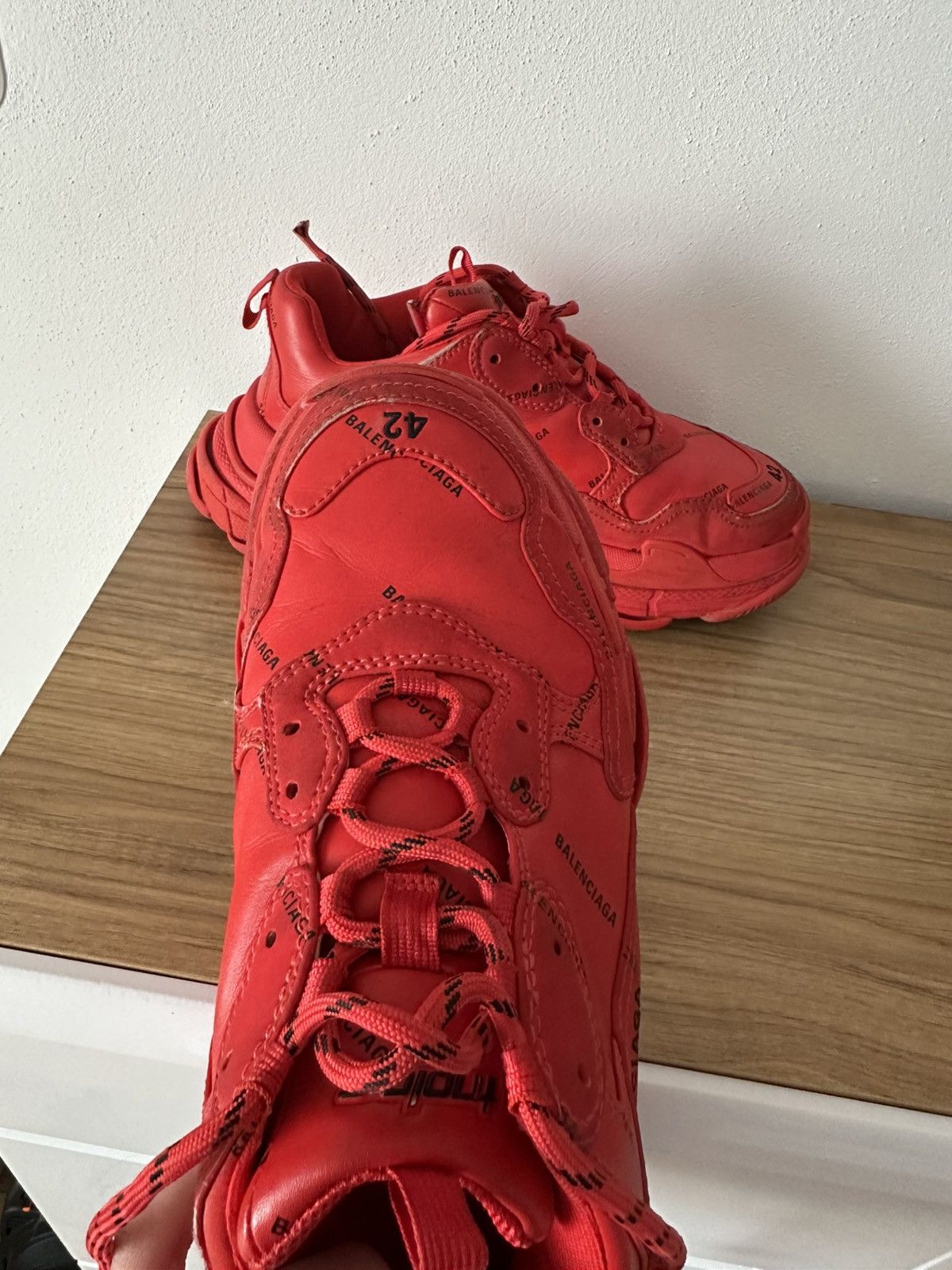 Balenciaga balenciaga triple s red and black Size US 9 / EU 42 - 8 Thumbnail