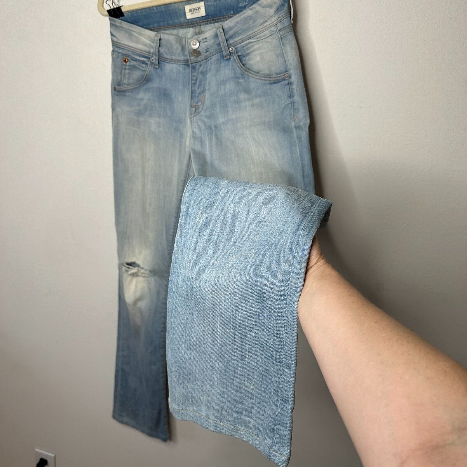 Hudson Hudson Double Button Blue Wash Jeans Low-Rise Boot Cut 26 Size 26" / US 2 / IT 38 - 5 Thumbnail