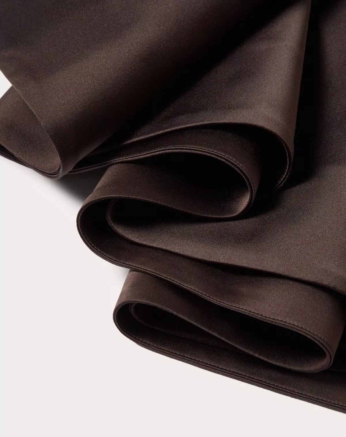 Valentino o1s1wg111125 Techno Duchesse Midi Skirt in Brown Size 27" / US 4 / IT 40 - 3 Thumbnail
