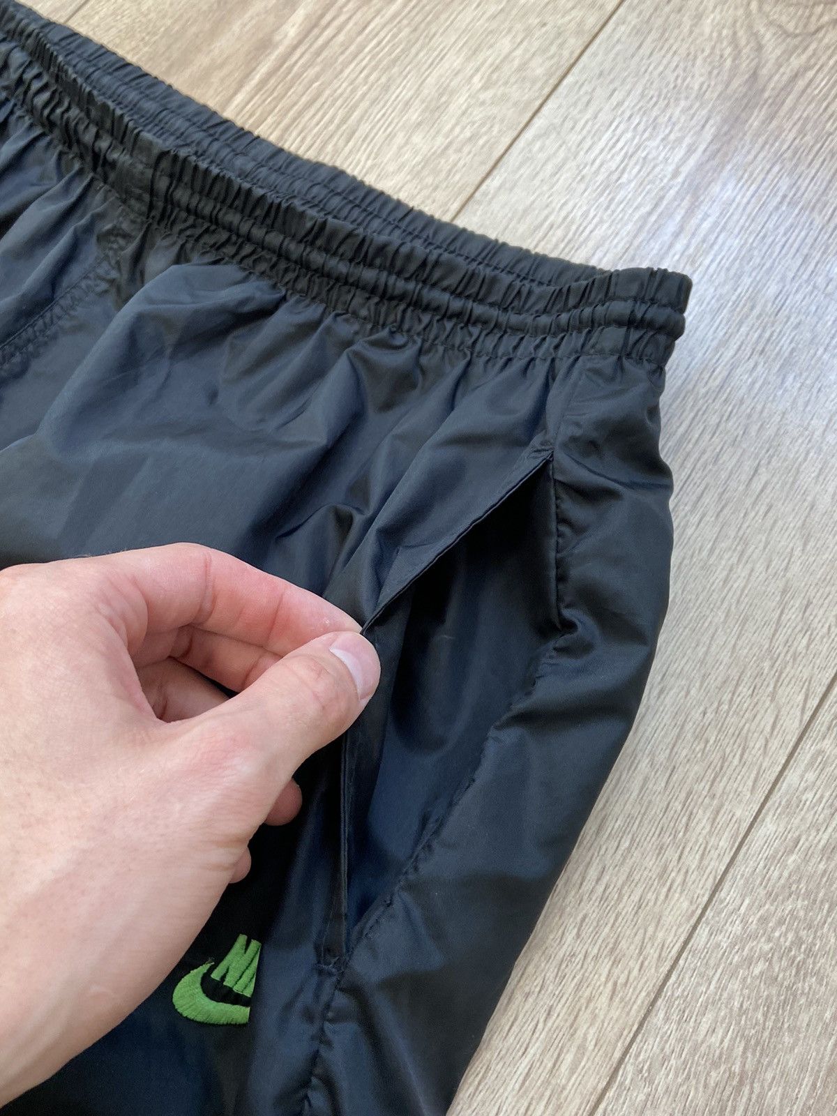 Nike Nike Vintage Nylon Pants 90’s Size US 34 / EU 50 - 10 Thumbnail