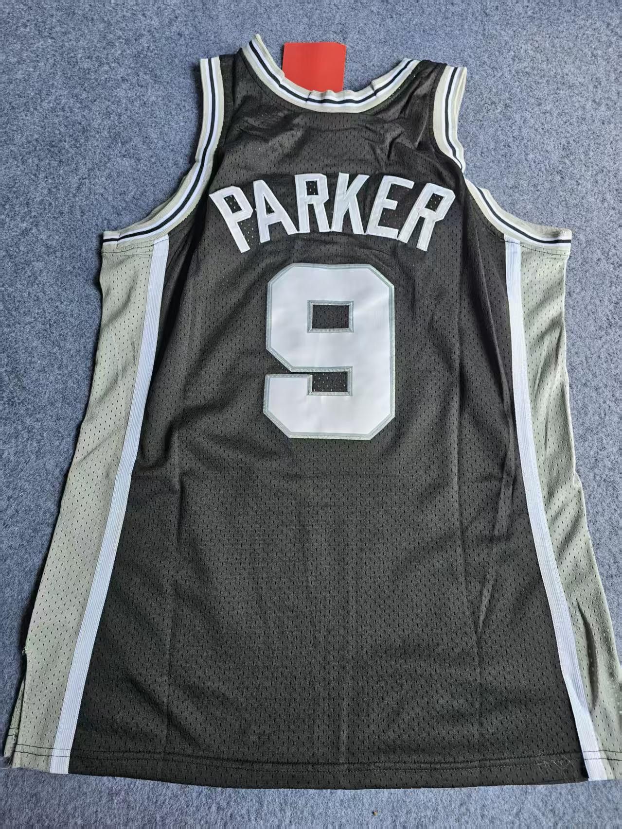 NBA 2001 2002 San Antonio Spurs 9 Tony Parker Jersey Size US M / EU 48-50 / 2 - 2 Thumbnail