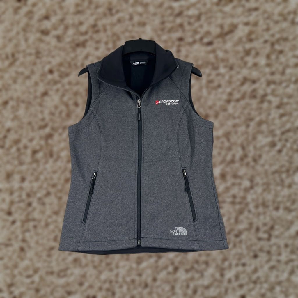 The North Face VINTAGE The North Face Vest Womens Small Gray Full Zip Size S / US 4 / IT 40 - 1 Thumbnail