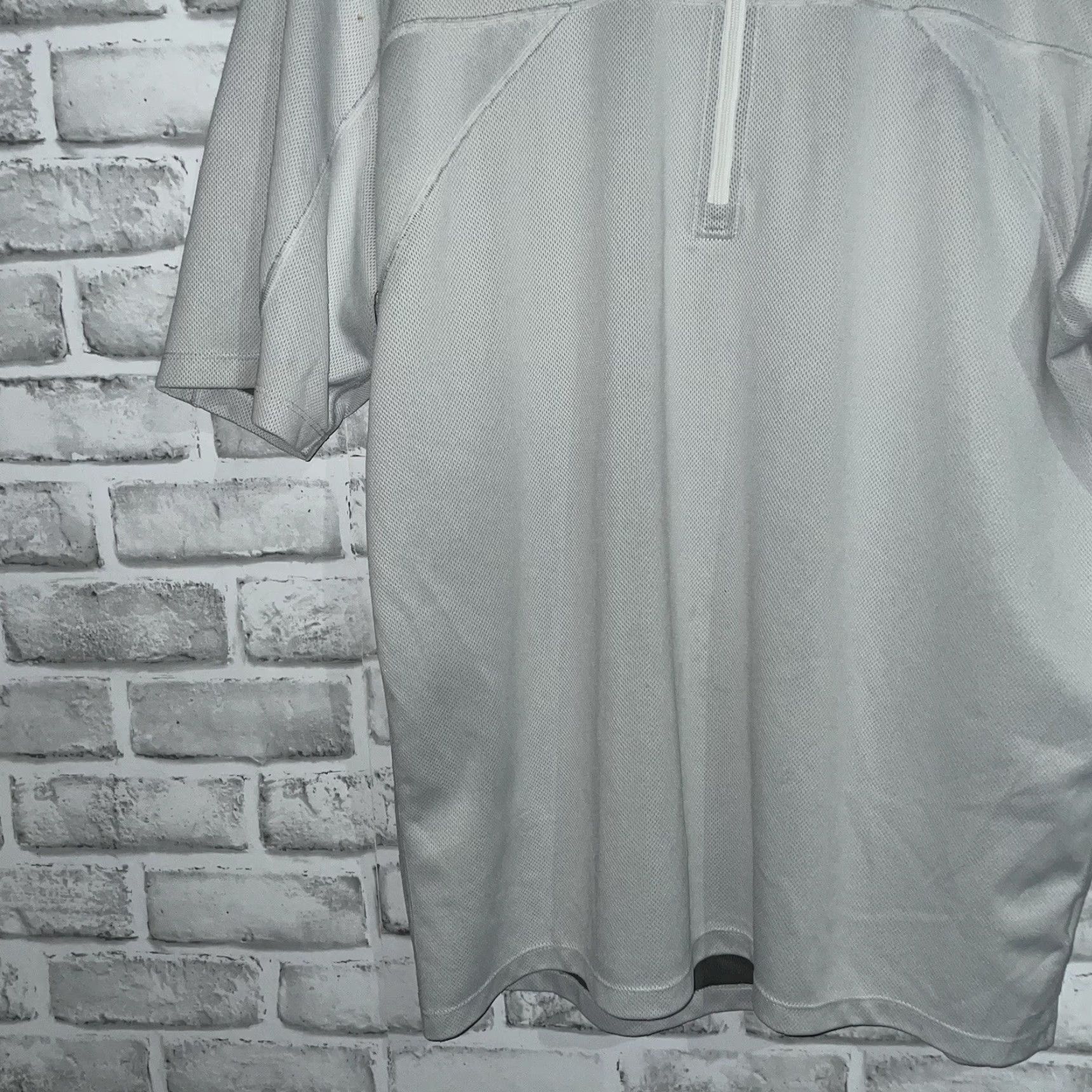 Patagonia Patagonia Tee Mens Size XL Gray Athletic Stretchy half zip Size US XL / EU 56 / 4 - 3 Thumbnail