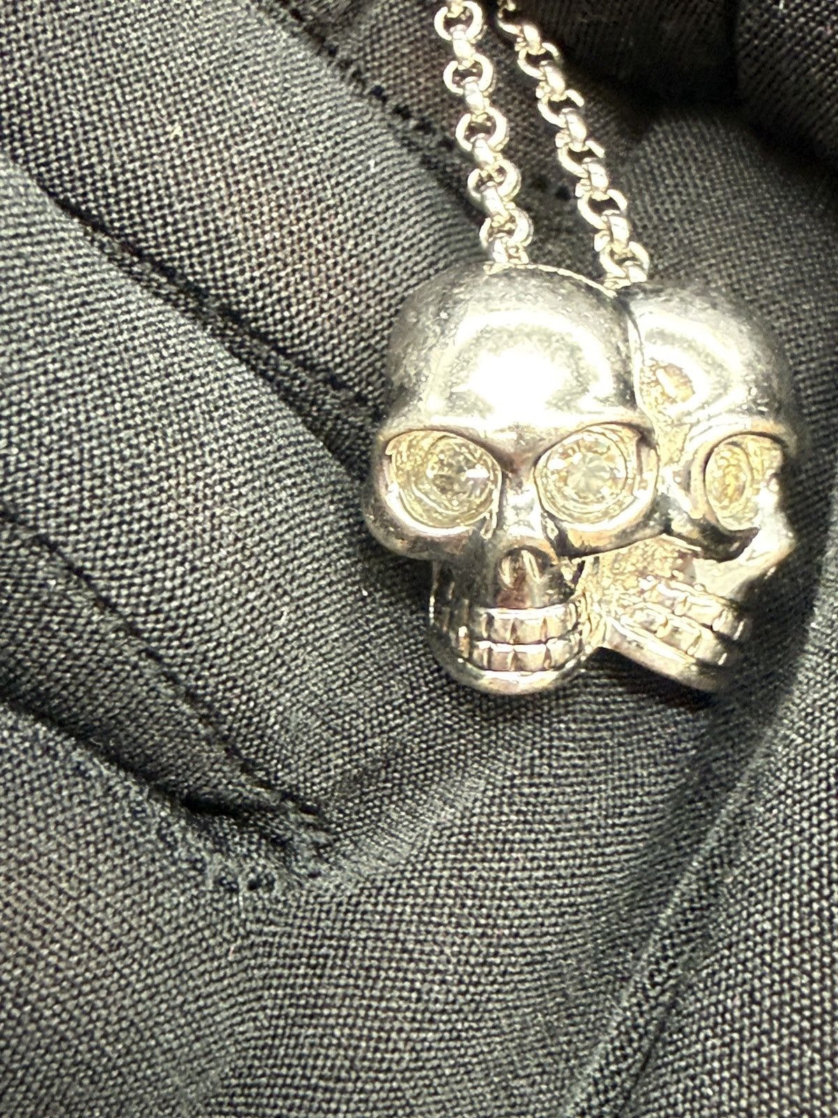 Alexander McQueen ALEXANDER MCQUEEN Silver Twin Skull Necklace Size ONE SIZE - 4 Thumbnail