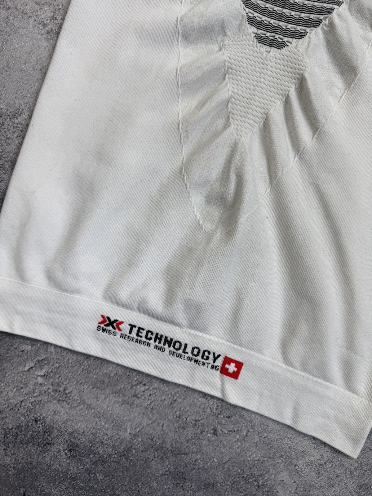 Sports Specialties X-Bionic Thermal Compression T-Shirt White Tee Size L-XL Size L / US 10 / IT 46 - 14 Thumbnail