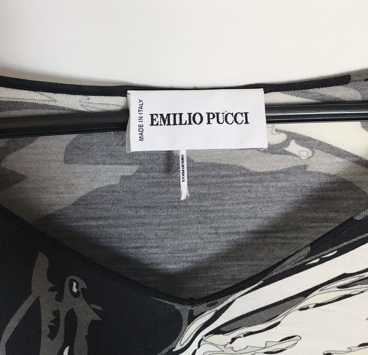 Emilio Pucci Emilio Pucci Womens Poncho Top Batwing Sleeve Blend Abstract Size L / US 10 / IT 46 - 8 Thumbnail