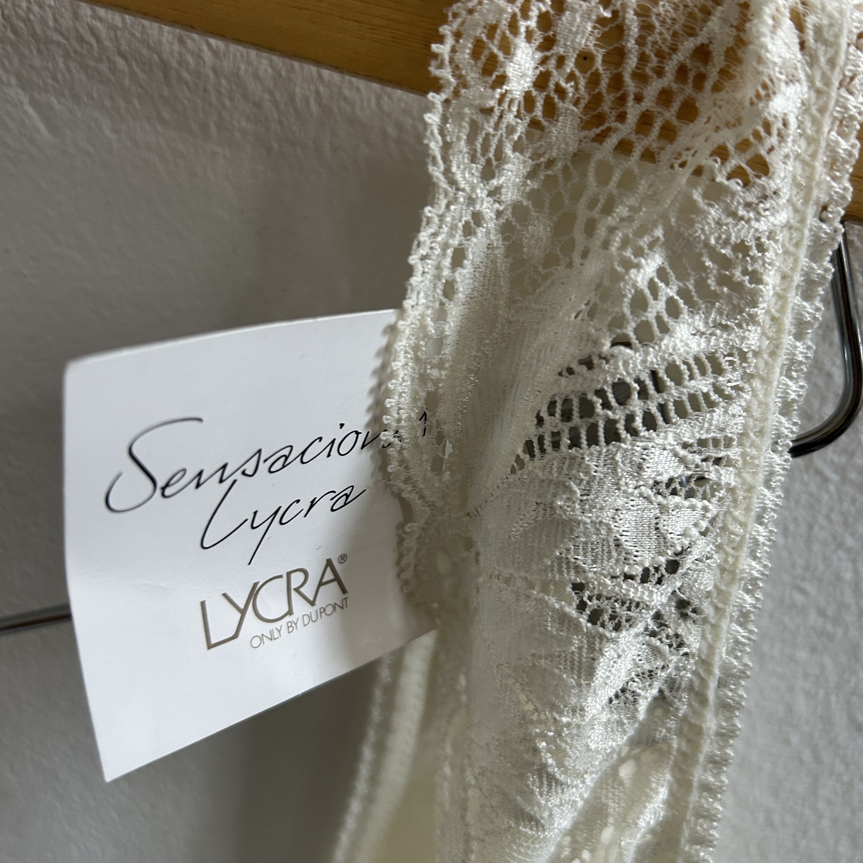 Vintage Vintage Y2K Deadstock Ivory Lace Bodysuit Size M / US 6-8 / IT 42-44 - 10 Thumbnail