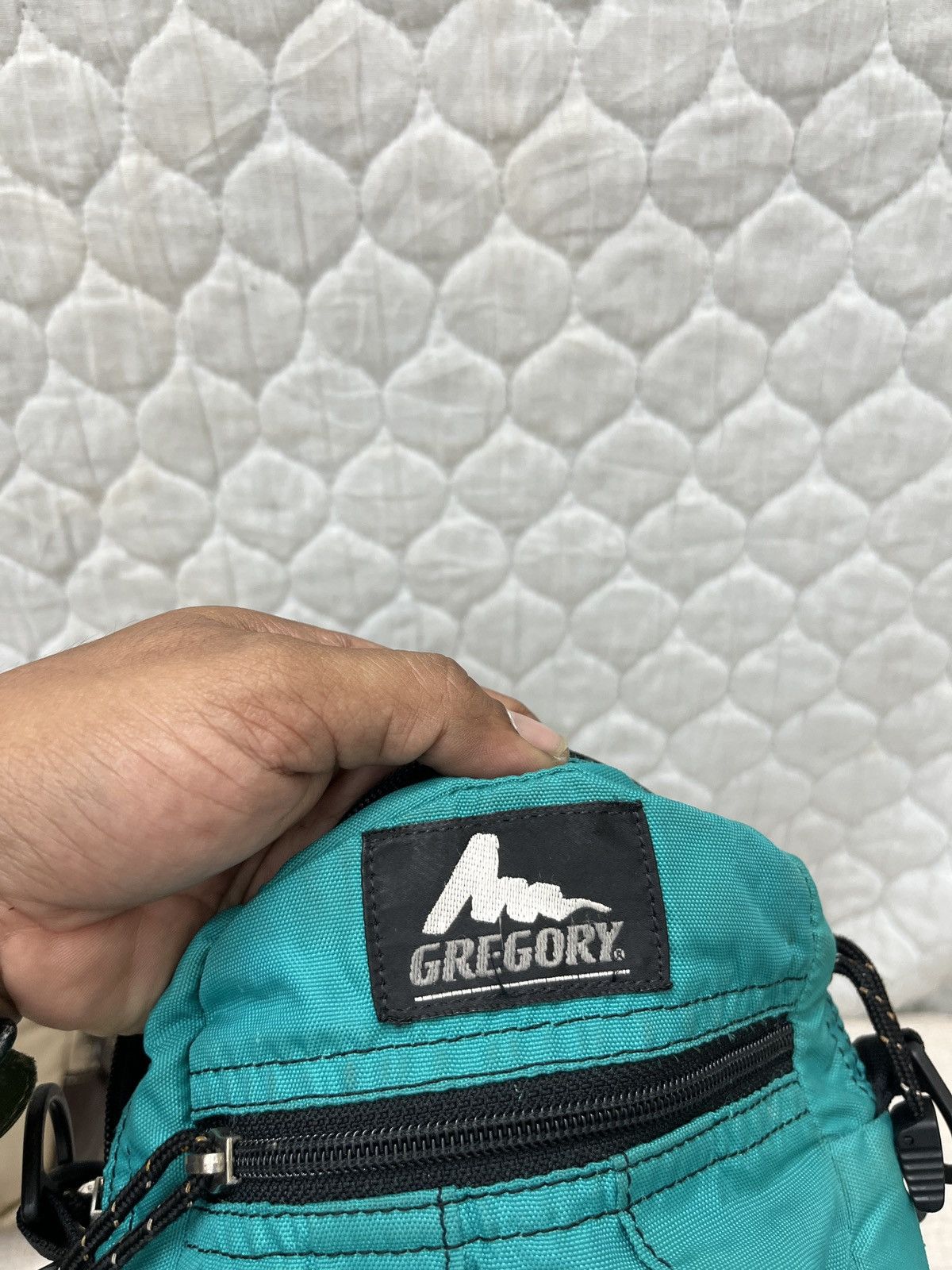 Gregory 🔥🔥🔥STEALS VTG GREGORY SLING BAG Size ONE SIZE - 7 Thumbnail