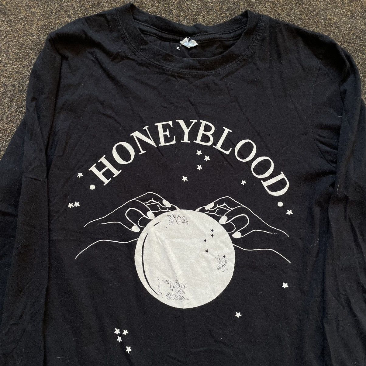 Vintage Vintage 90s Honeyblood Graphic Tee Black Long Sleeve Baggy S Size US S / EU 44-46 / 1 - 5 Thumbnail