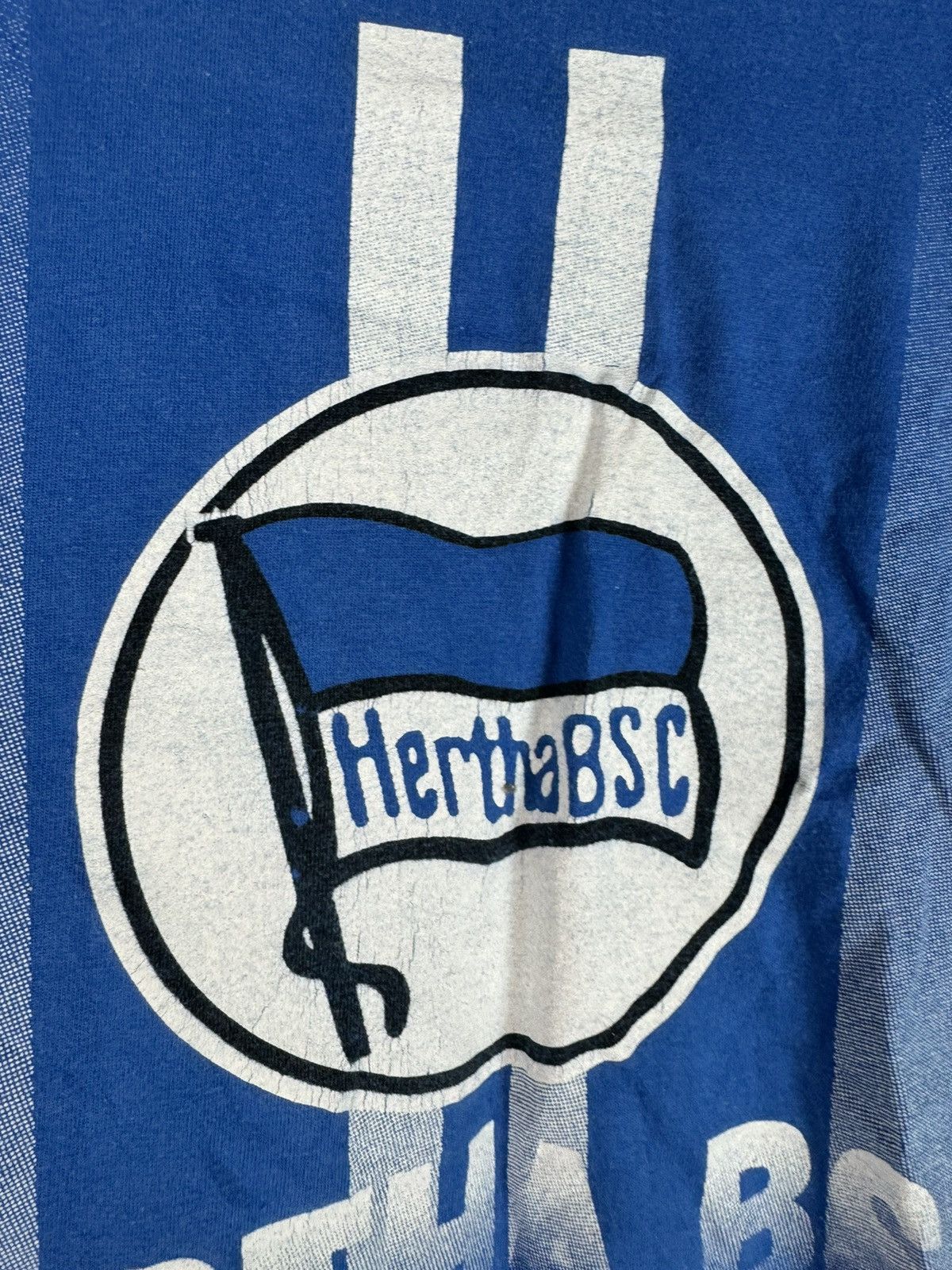 Nike Hertha Berlin Bundesliga Vintage 00s Football tshirt Size US L / EU 52-54 / 3 - 4 Thumbnail