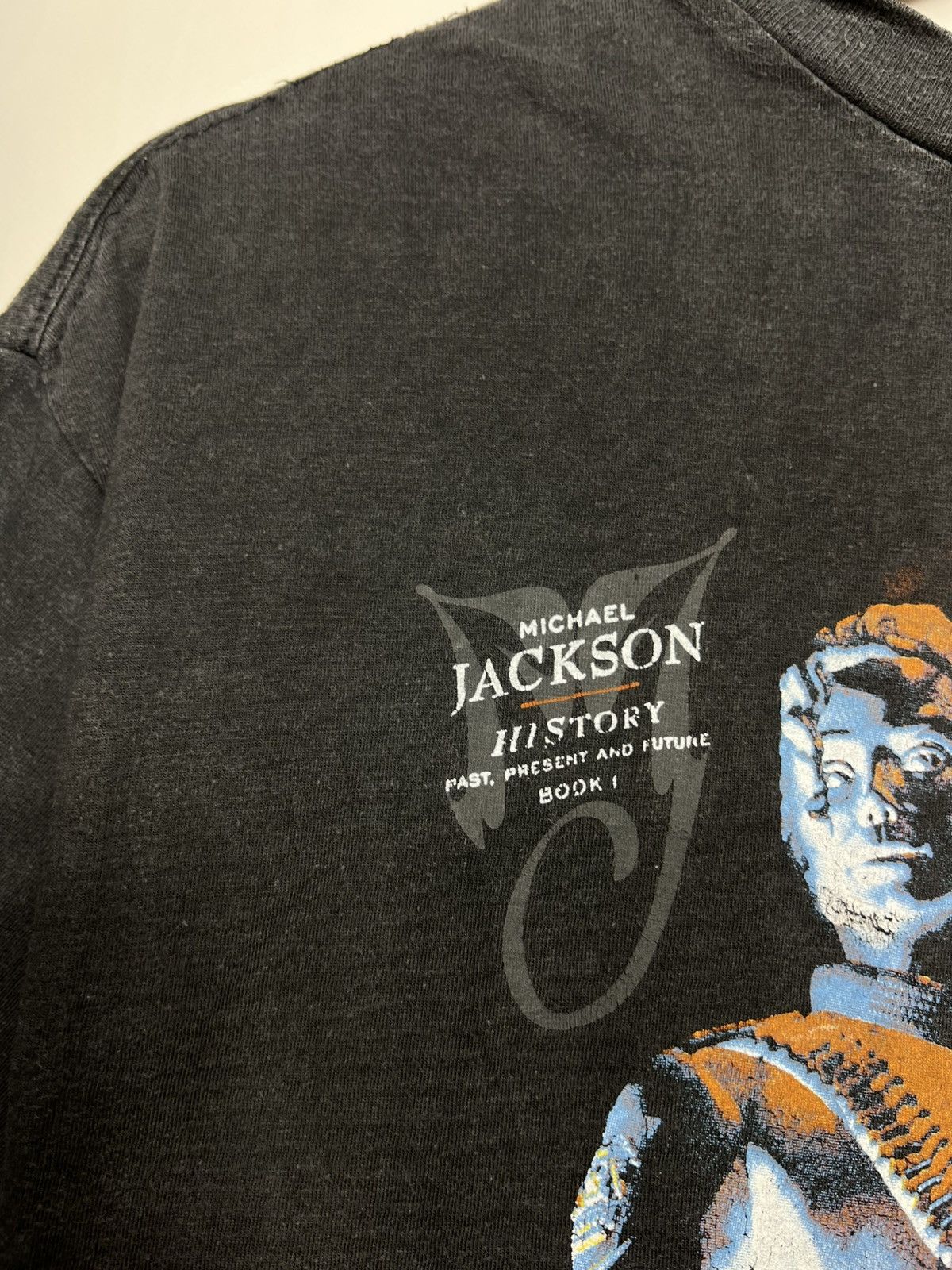 Band Tees Vintage 1994 Michael Jackson King of Pop Present Book 1 Tee Size US M / EU 48-50 / 2 - 4 Thumbnail
