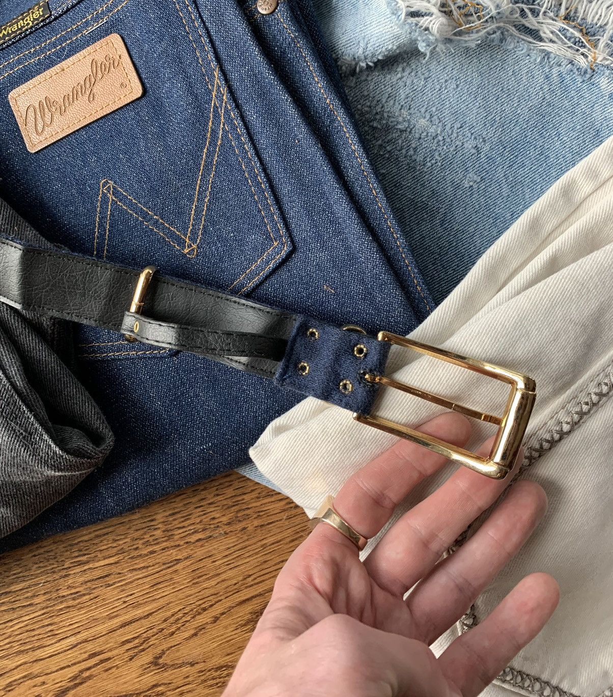 Vintage 1970s Belt 80s Vintage Waist Blue Fabric Gold Brass Buckle M Size ONE SIZE - 6 Thumbnail