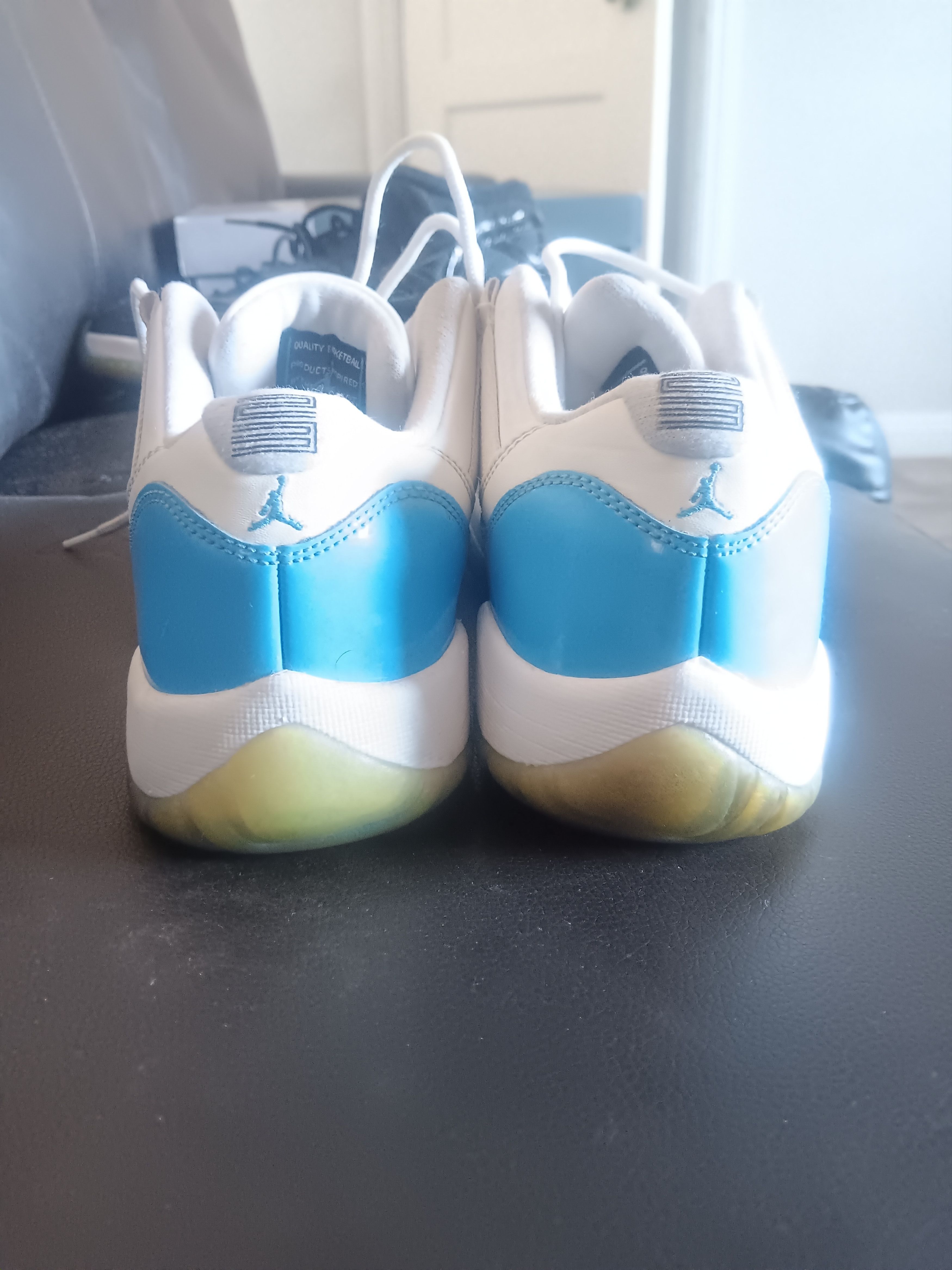 Jordan Brand Nike Air Jordan Retro 11 Size US 6.5 / EU 39-40 - 7 Thumbnail