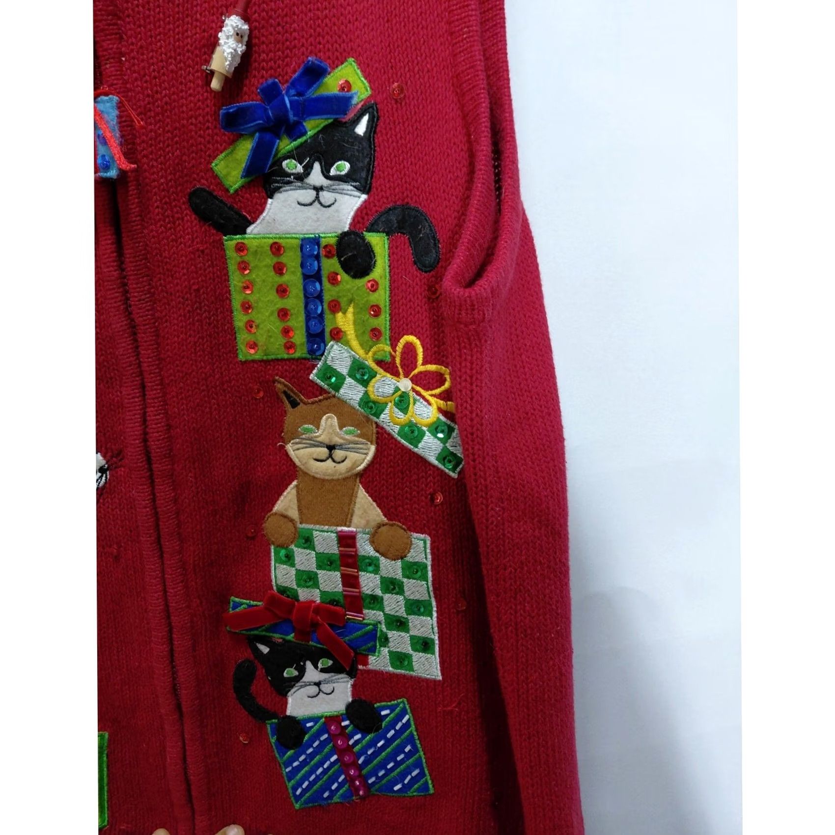 Vintage VINTAGE Tiara International Christmas Collection Red Vest Graphic Print Knit L Women's Crew Neck Sleeveless Layered Embroidered Zipper Christmas Theme Size L / US 10 / IT 46 - 3 Thumbnail