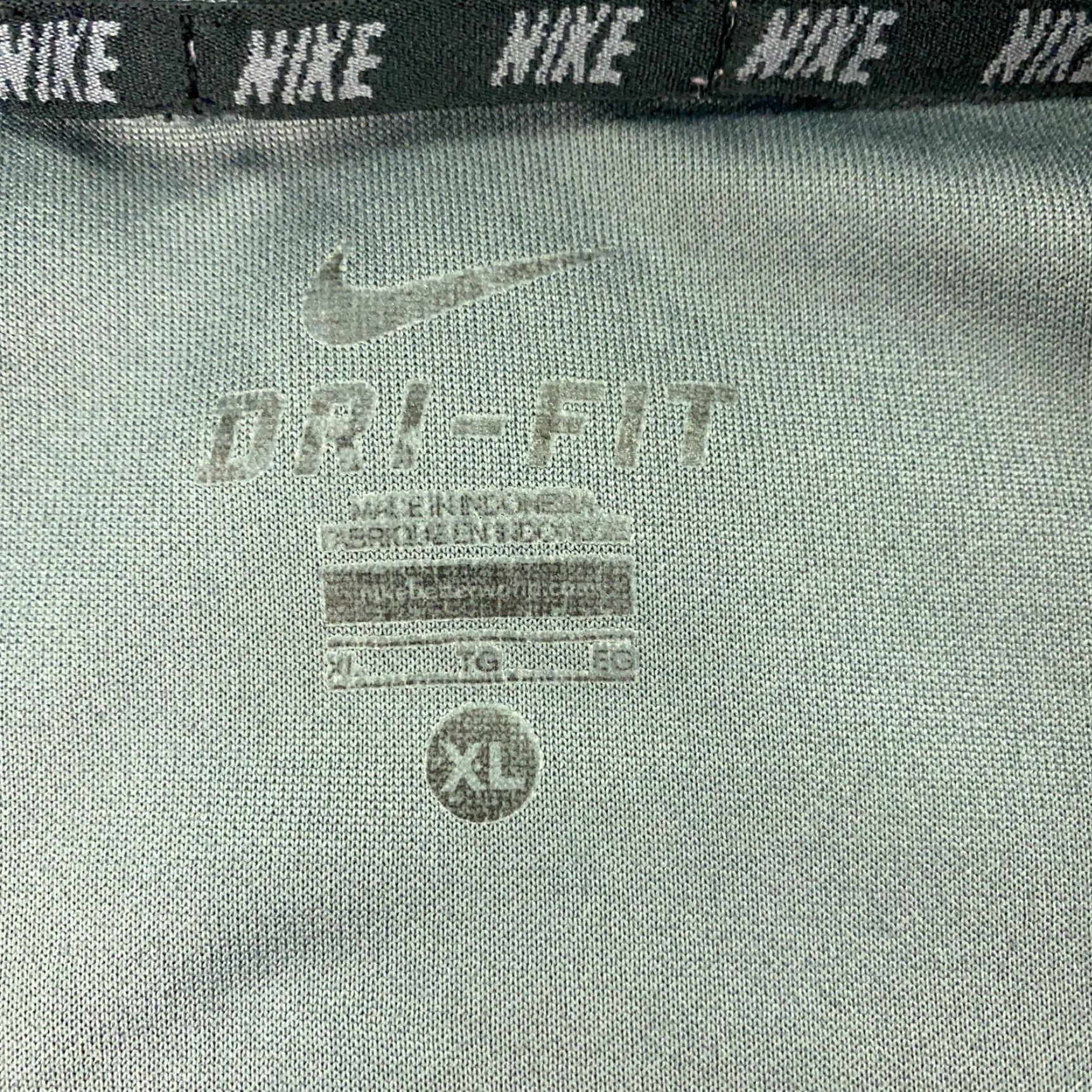 Nike Nike Dri-Fit Jacket Mens XL Gray Full Zip Windbreaker, Sportswear, Casual, Travel, Cycling, Running, Pockets, Lightweight Size US XL / EU 56 / 4 - 6 Thumbnail