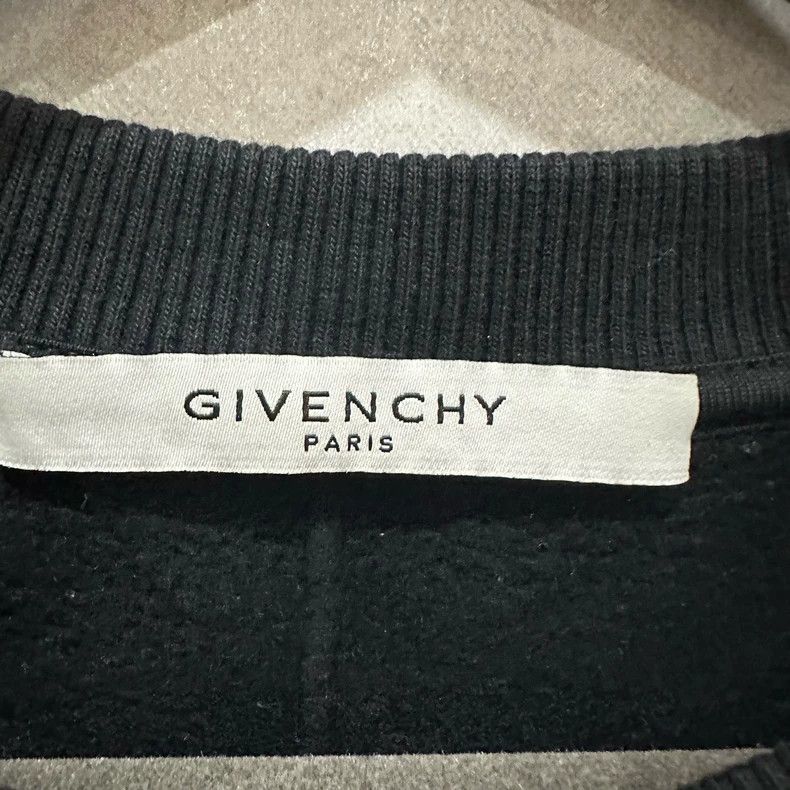 Givenchy Givenchy Classic black round neck sweater Size US XS / EU 42 / 0 - 4 Thumbnail