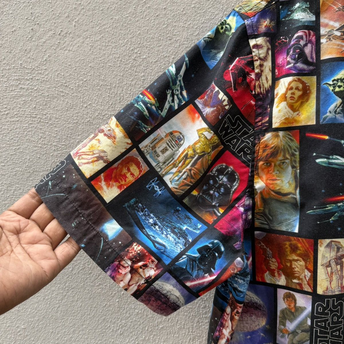 Star Wars Star Wars Button-Down Shirt Inspired By VTG Movie Posters Size US XL / EU 56 / 4 - 5 Thumbnail