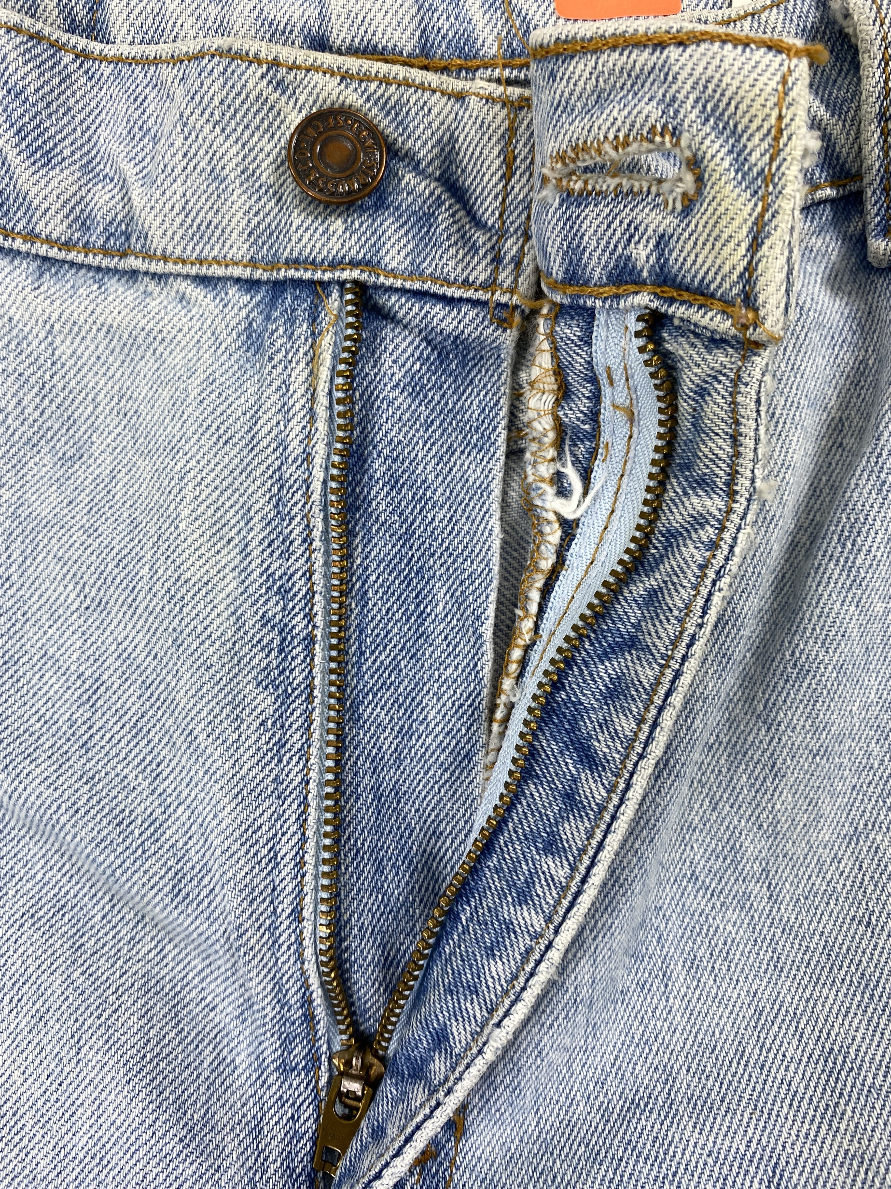 Levi's Light Blue Wash Vintage Levi's 15951 33x31 Denim -SJ042 Size US 33 - 6 Thumbnail