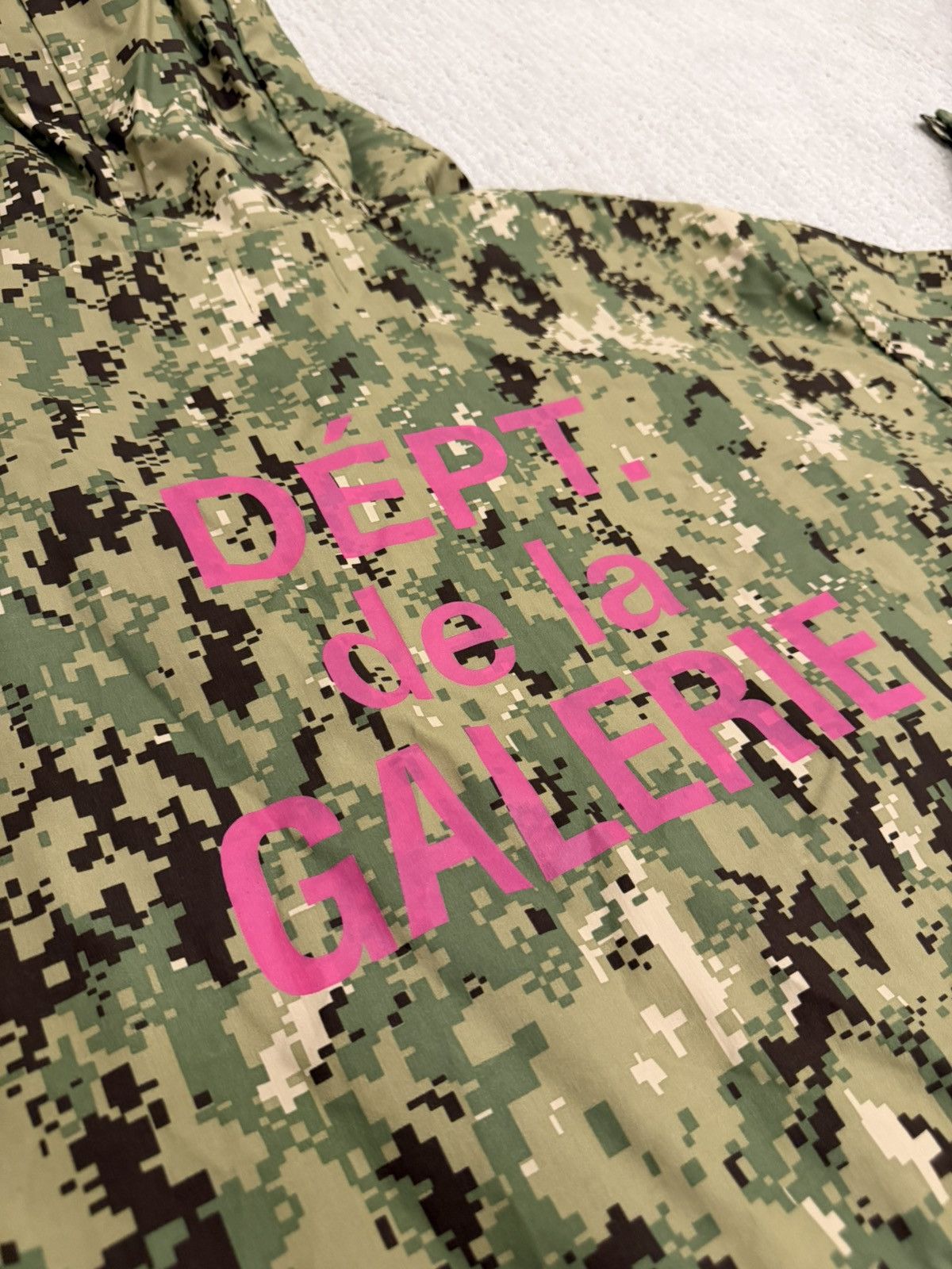Gallery Dept. Gallery Dept. Digital Camo Anorak Size US L / EU 52-54 / 3 - 8 Thumbnail