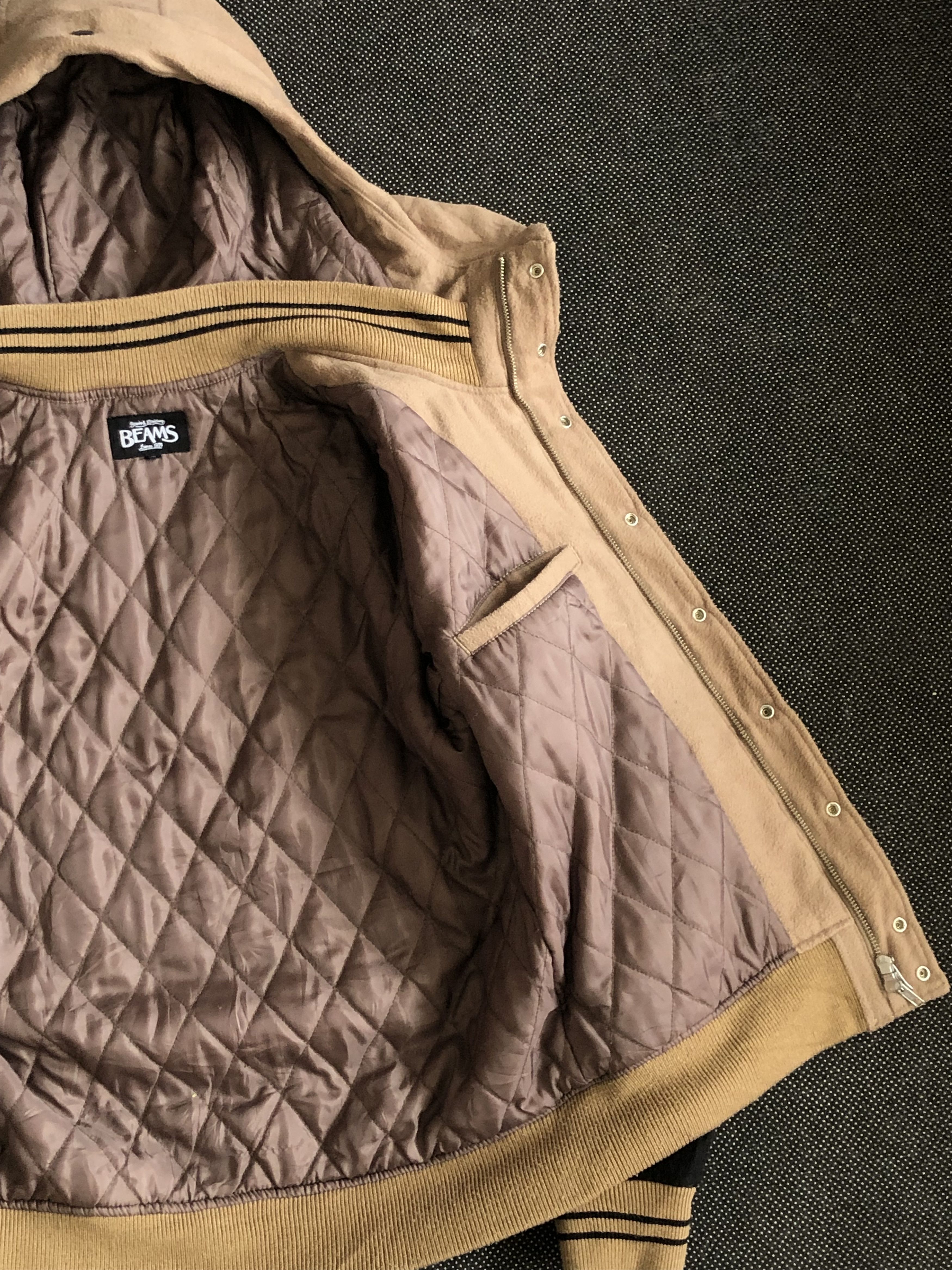 Beams Plus JAPAN’S BEAMS HOODED VARSITY W QUILT LINING Size US M / EU 48-50 / 2 - 11 Thumbnail