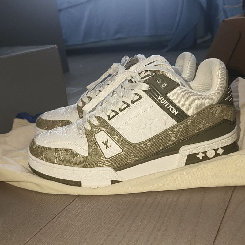 Louis Vuitton Louis Vuitton Green Canvas Leather Trainer Sneakers - Size US 8.5 / IT 38.5 - 1 Thumbnail