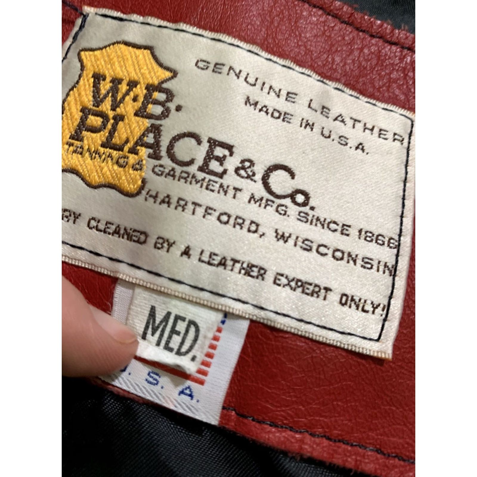 Vintage VINTAGE W.B. PLACE USA WESTERN Rancher Leather JACKET Mens Medium Red Lined Jacket, Leather, Long, Button Closure, Solid, Sheriff Theme Size US M / EU 48-50 / 2 - 5 Thumbnail