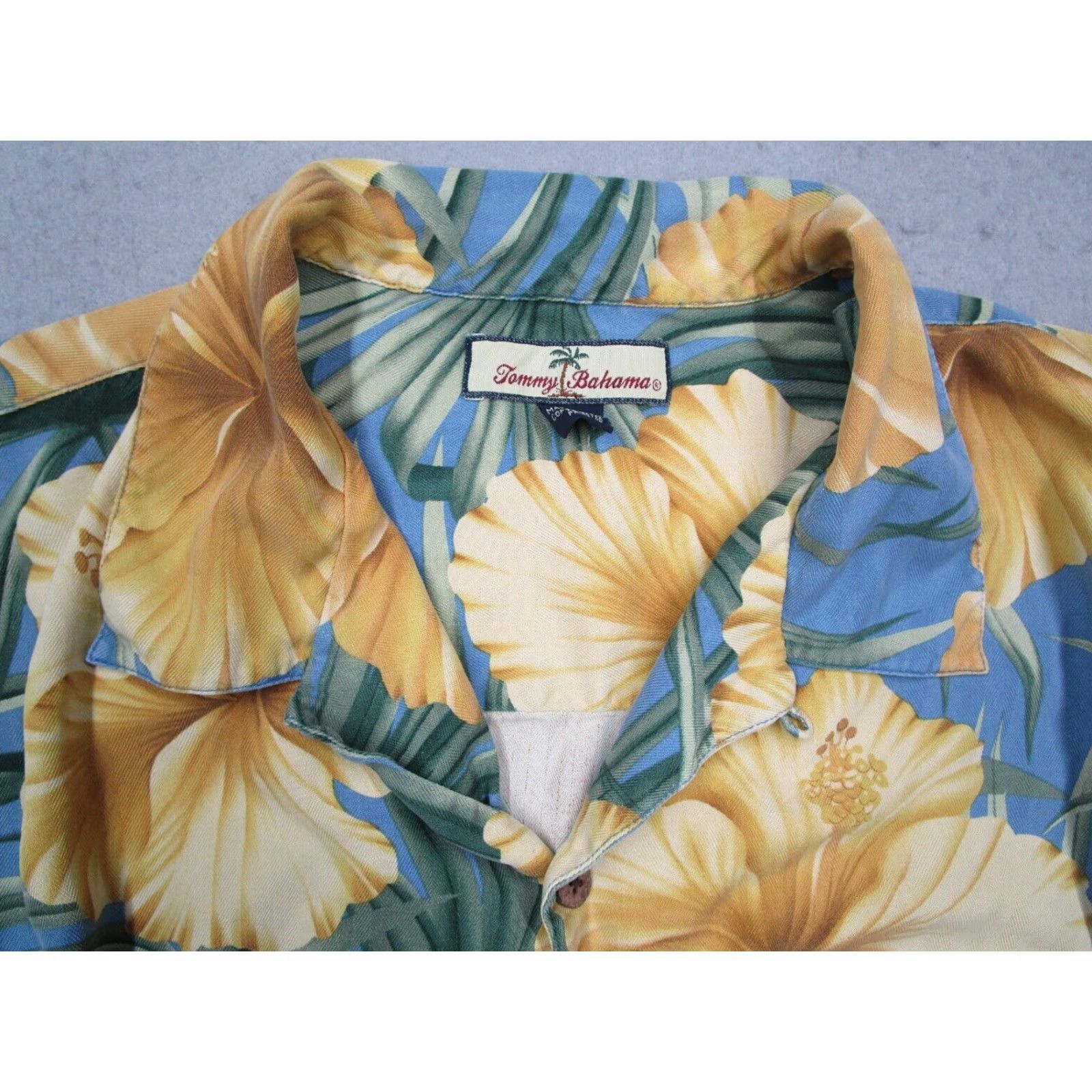 Tommy Bahama TOMMY BAHAMA Shirt Mens XL Yellow Floral Button-Up Silk Hibiscus Short Sleeve Casual Beach Hawaiian Pocket Shirt Size US XL / EU 56 / 4 - 4 Thumbnail