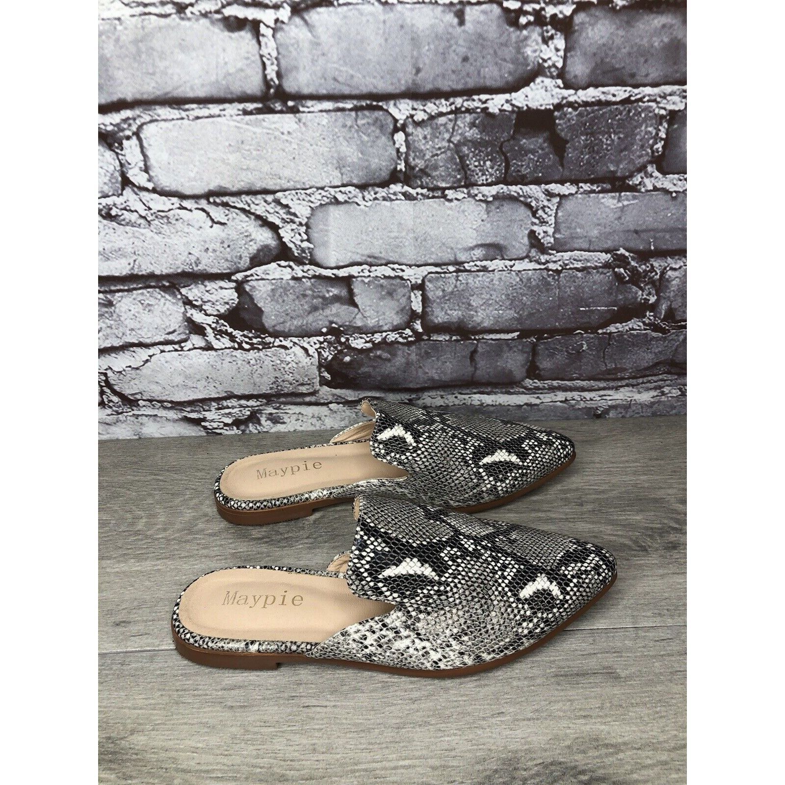 Other Maypie Ivory Black Snake Skin Print Pointed Toe Flats Mules Size US 7 / IT 37 - 11 Thumbnail