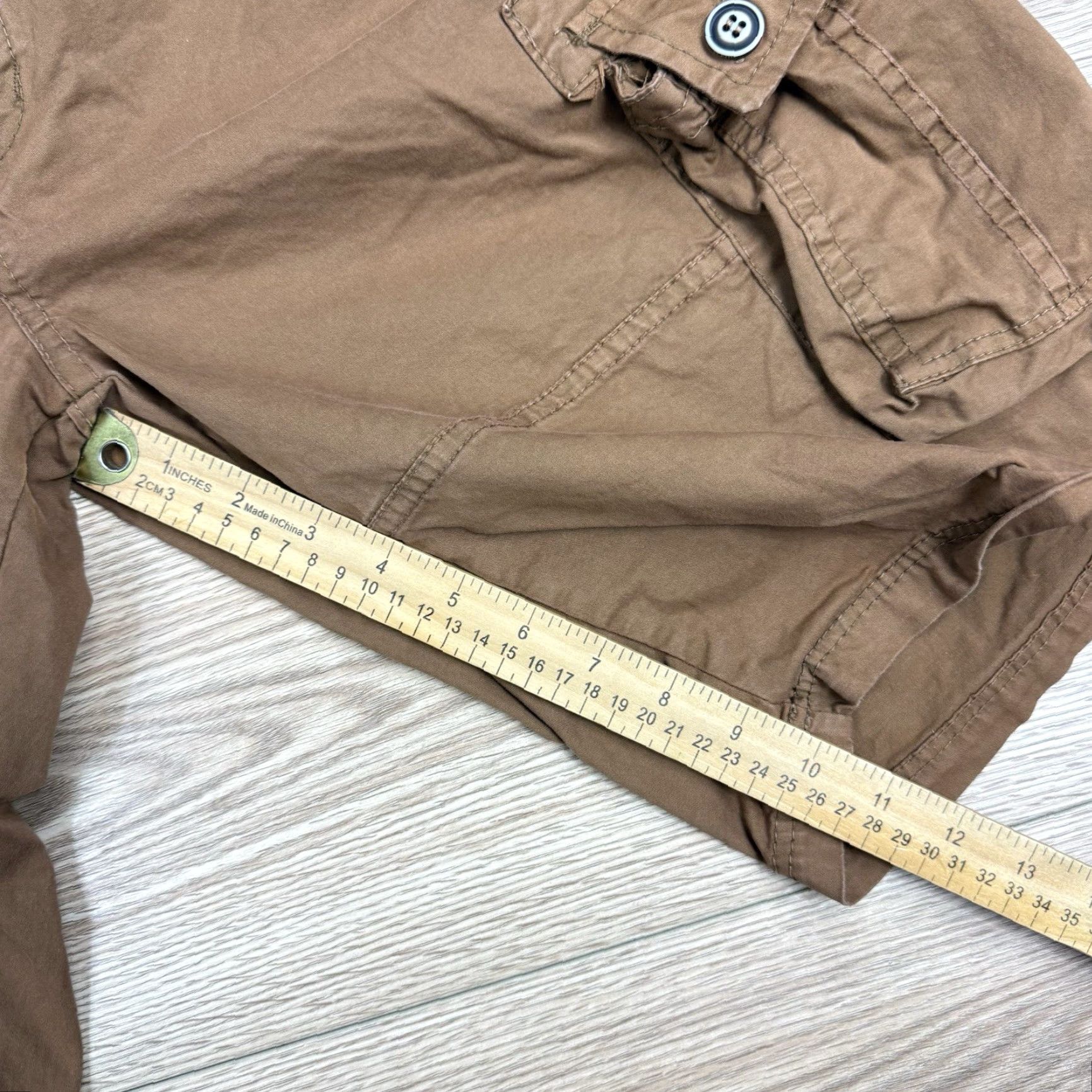 Vintage Ditch Plains Men’s Cargo Shorts Size 36 Brown 100% Cotton Casual Utility Hiking Cargo Mens 36 Brown Cotton Casual Hiking Inseam 10in Rise Mid 10-12in Size US 36 / EU 52 - 7 Thumbnail