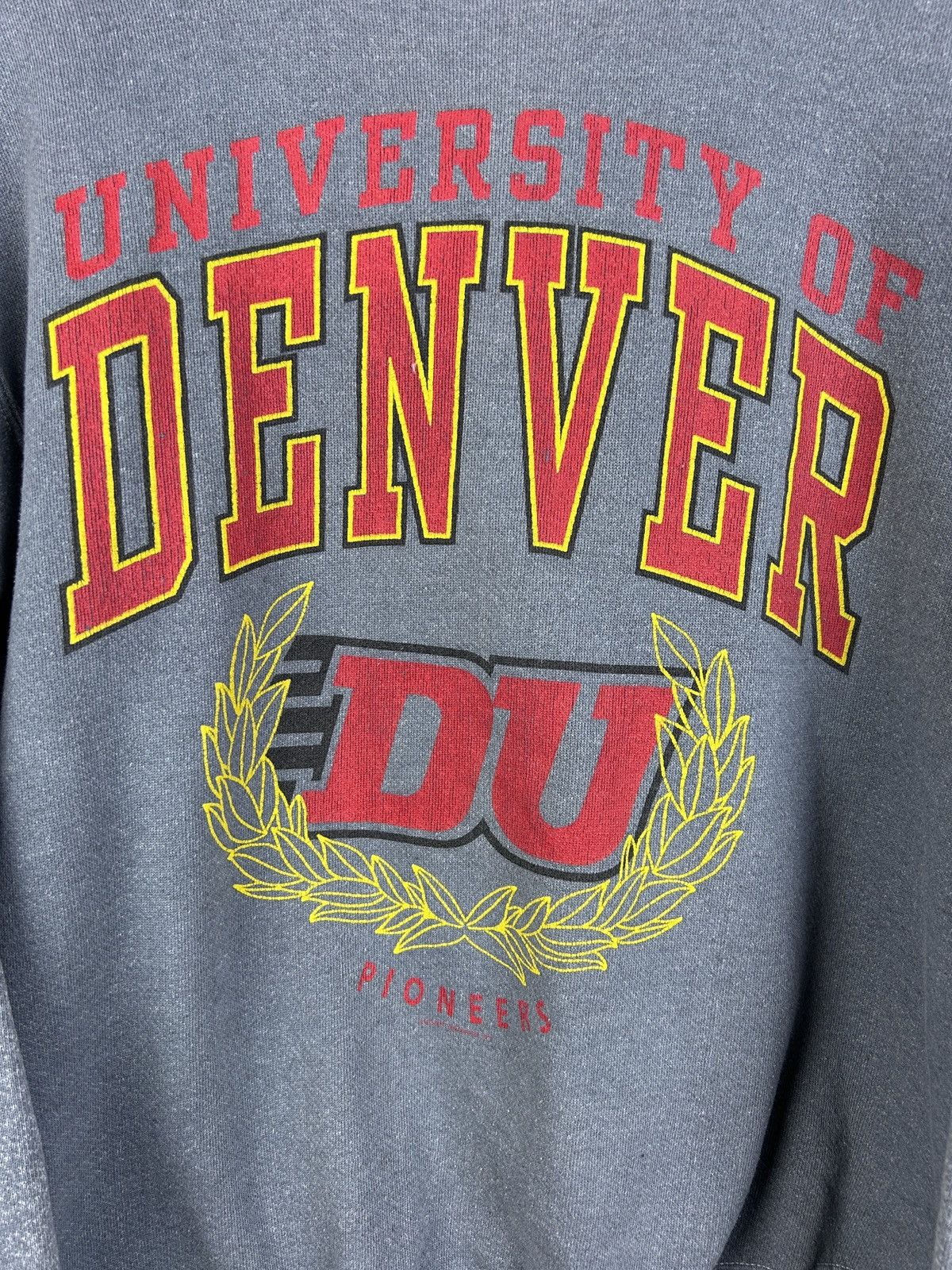 Tultex 90s Vintage Denver University Pioneers Sweatshirt Crewneck Size US M / EU 48-50 / 2 - 2 Thumbnail