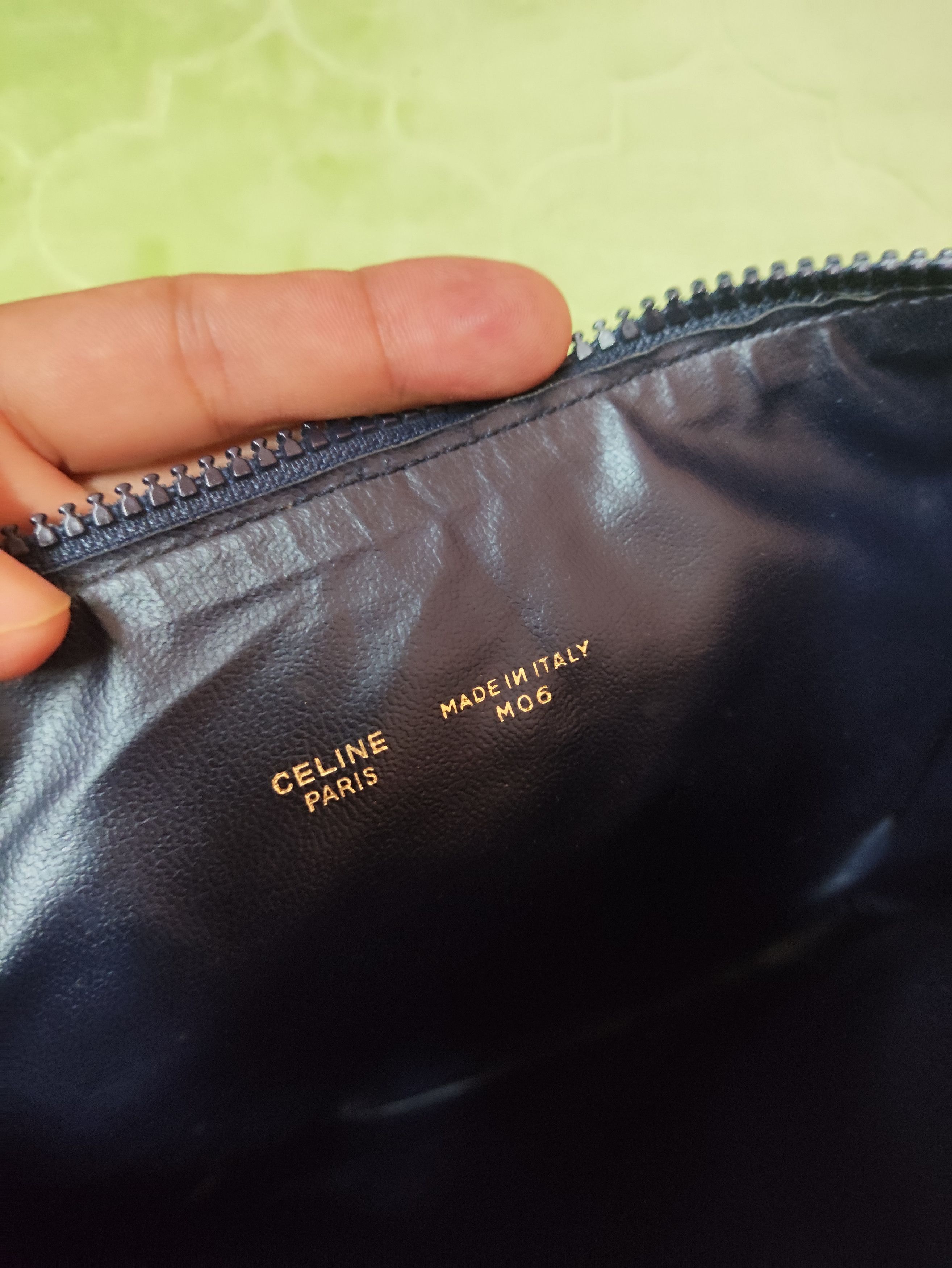 Celine × Vintage Distressed Celine Paris Clutch Bag (Zipper head Defect) Size ONE SIZE - 5 Thumbnail
